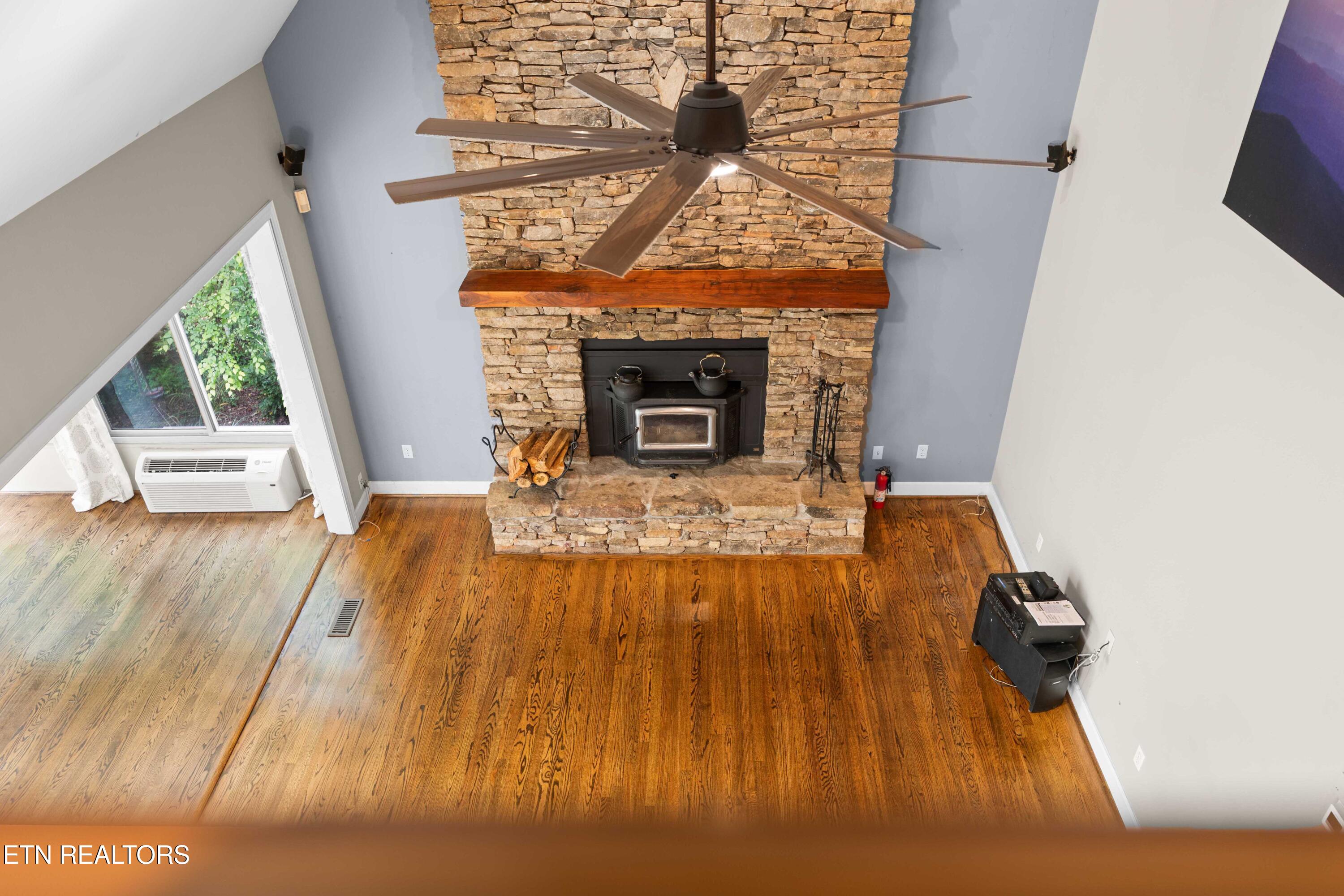 309 E Bullrun Valley Drive Heiskell TN 37754