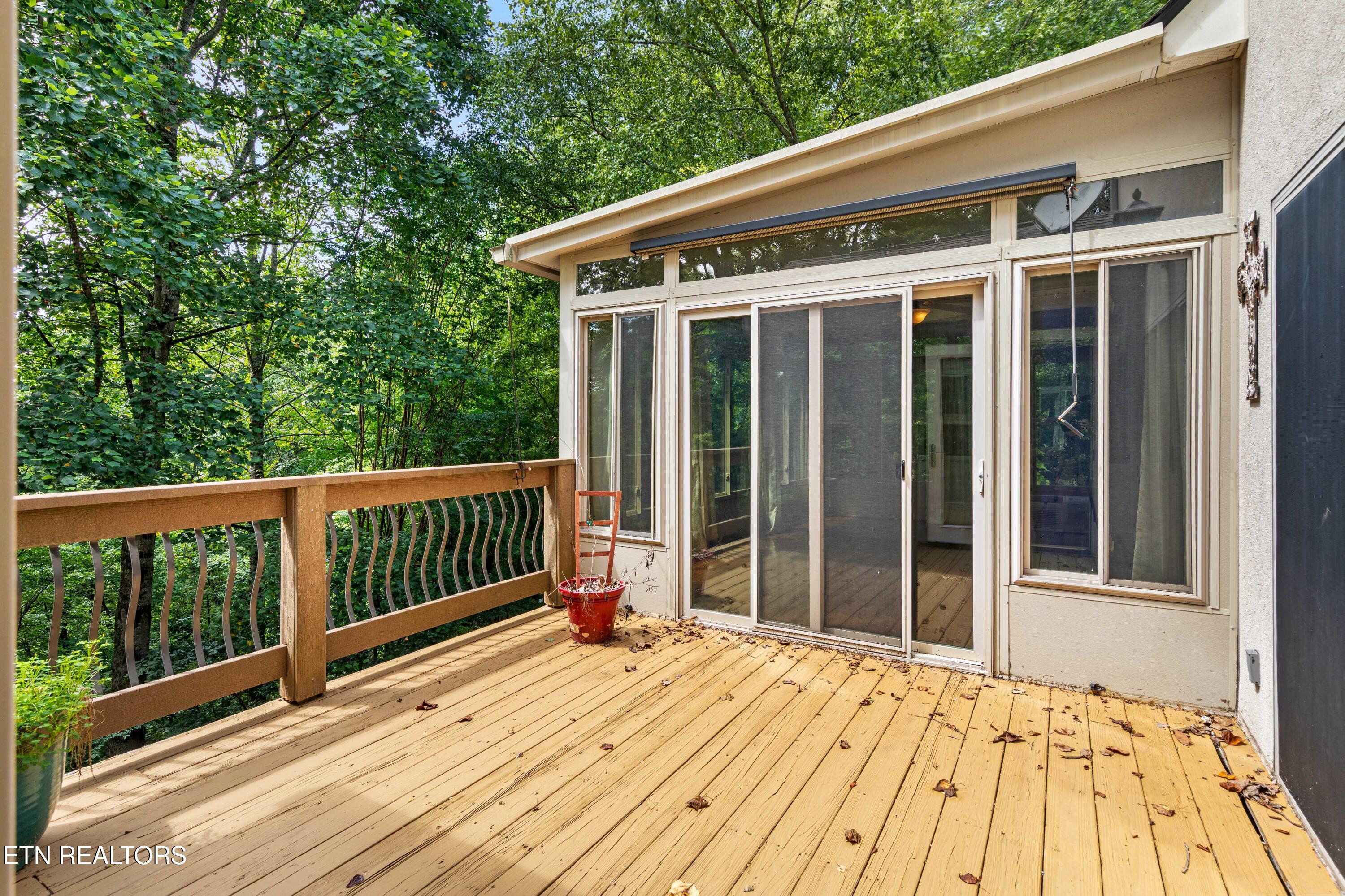 309 E Bullrun Valley Drive Heiskell TN 37754