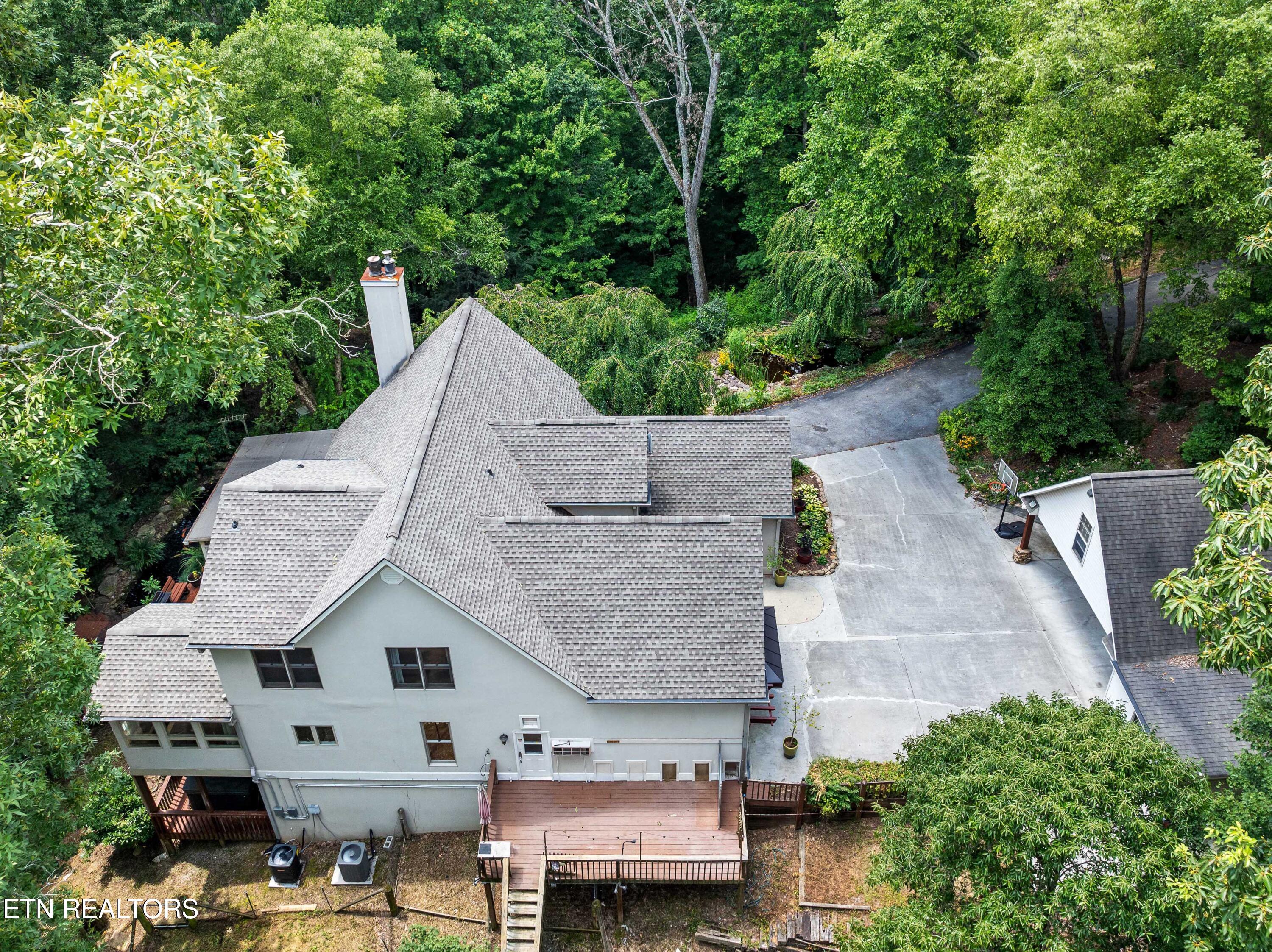 309 E Bullrun Valley Drive Heiskell TN 37754