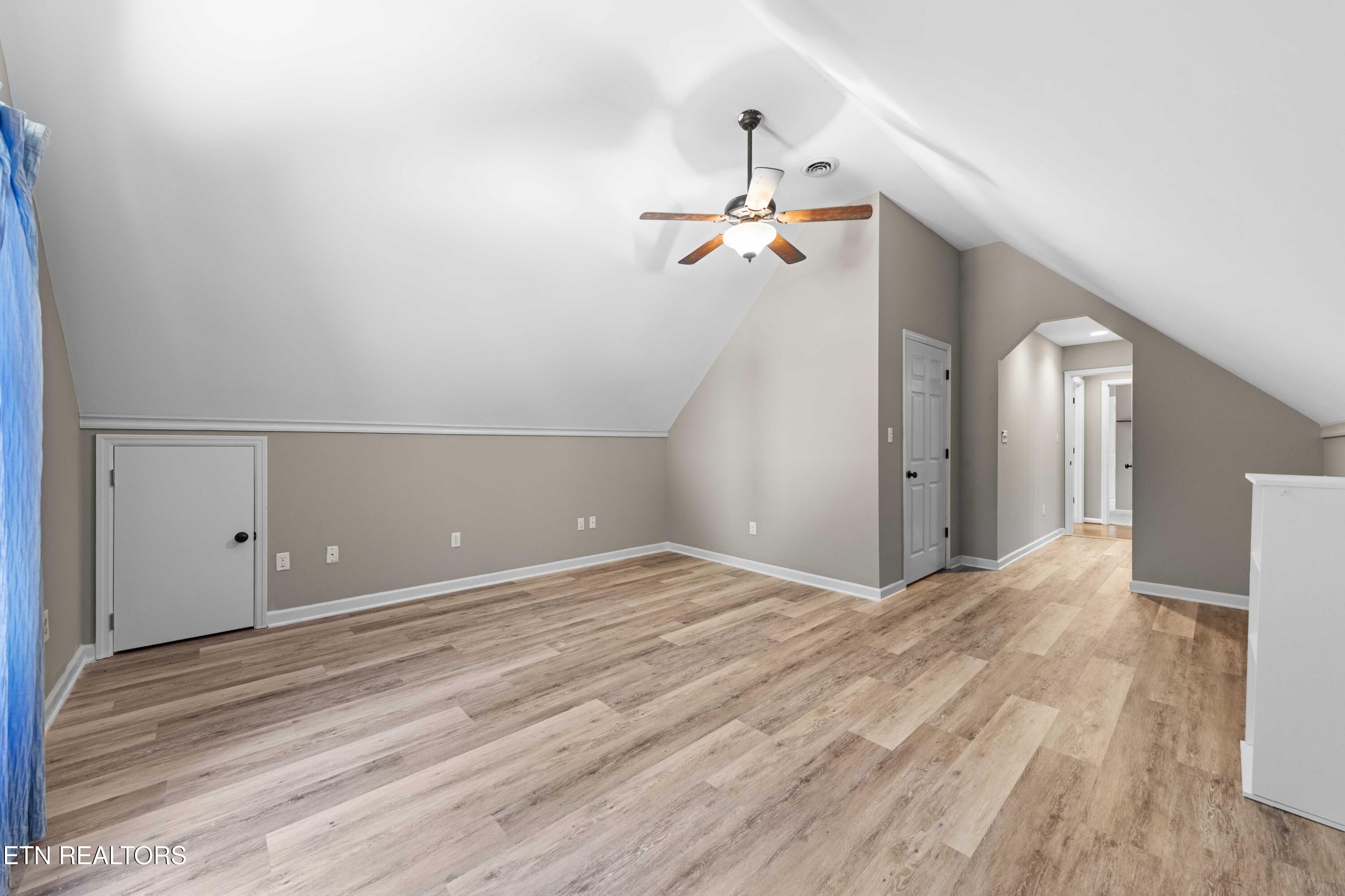 309 E Bullrun Valley Drive Heiskell TN 37754