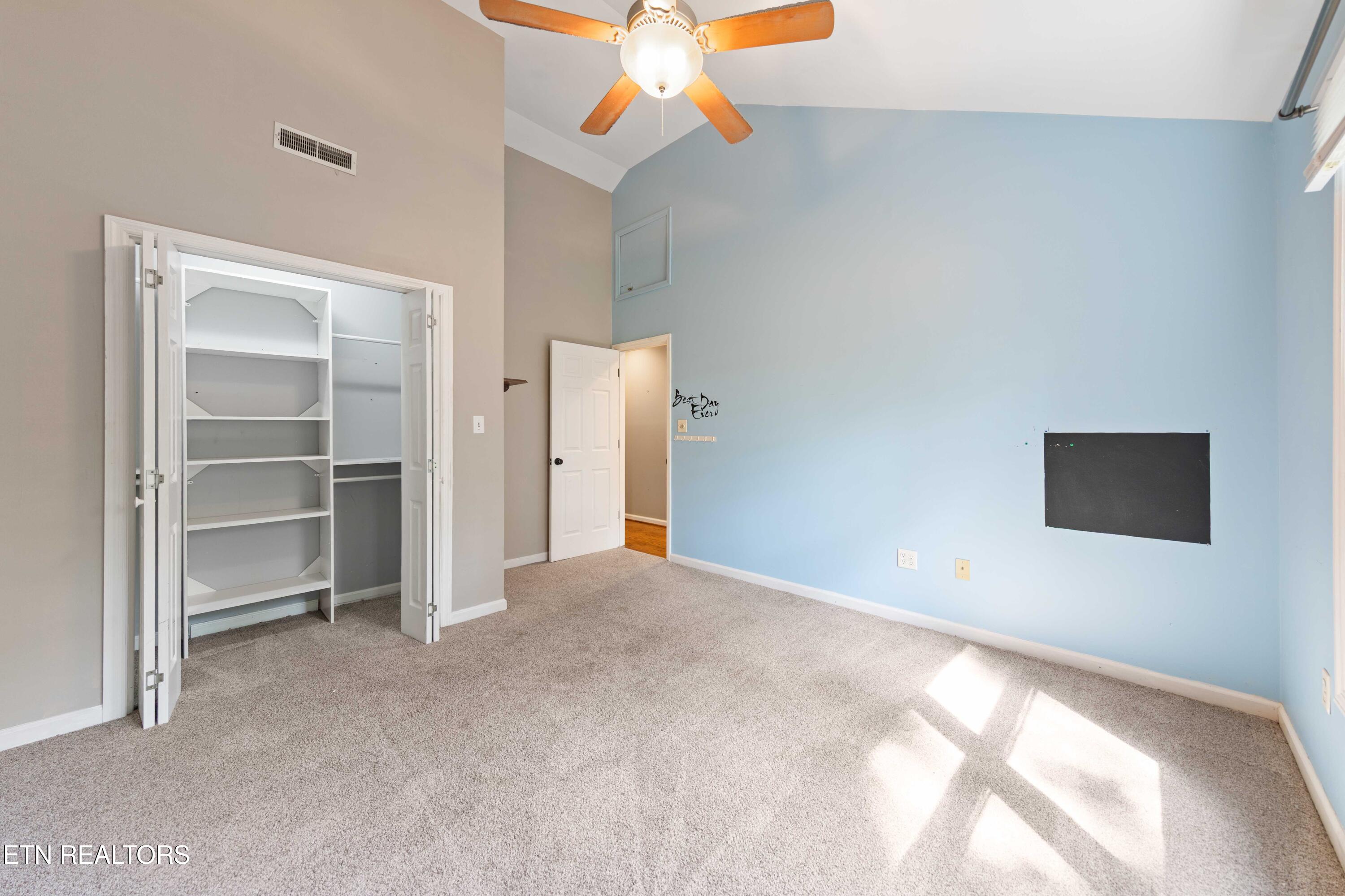 309 E Bullrun Valley Drive Heiskell TN 37754