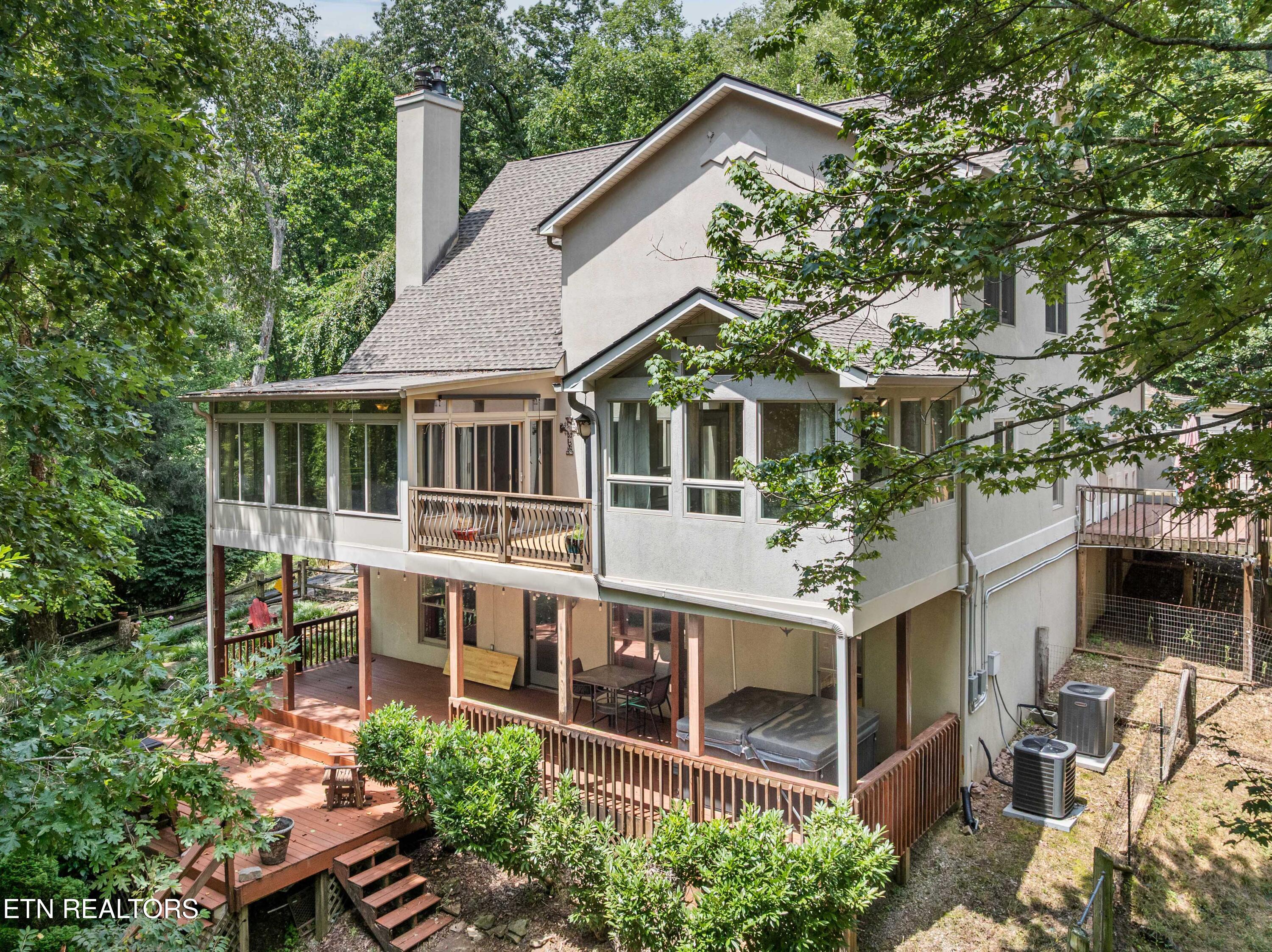 309 E Bullrun Valley Drive Heiskell TN 37754