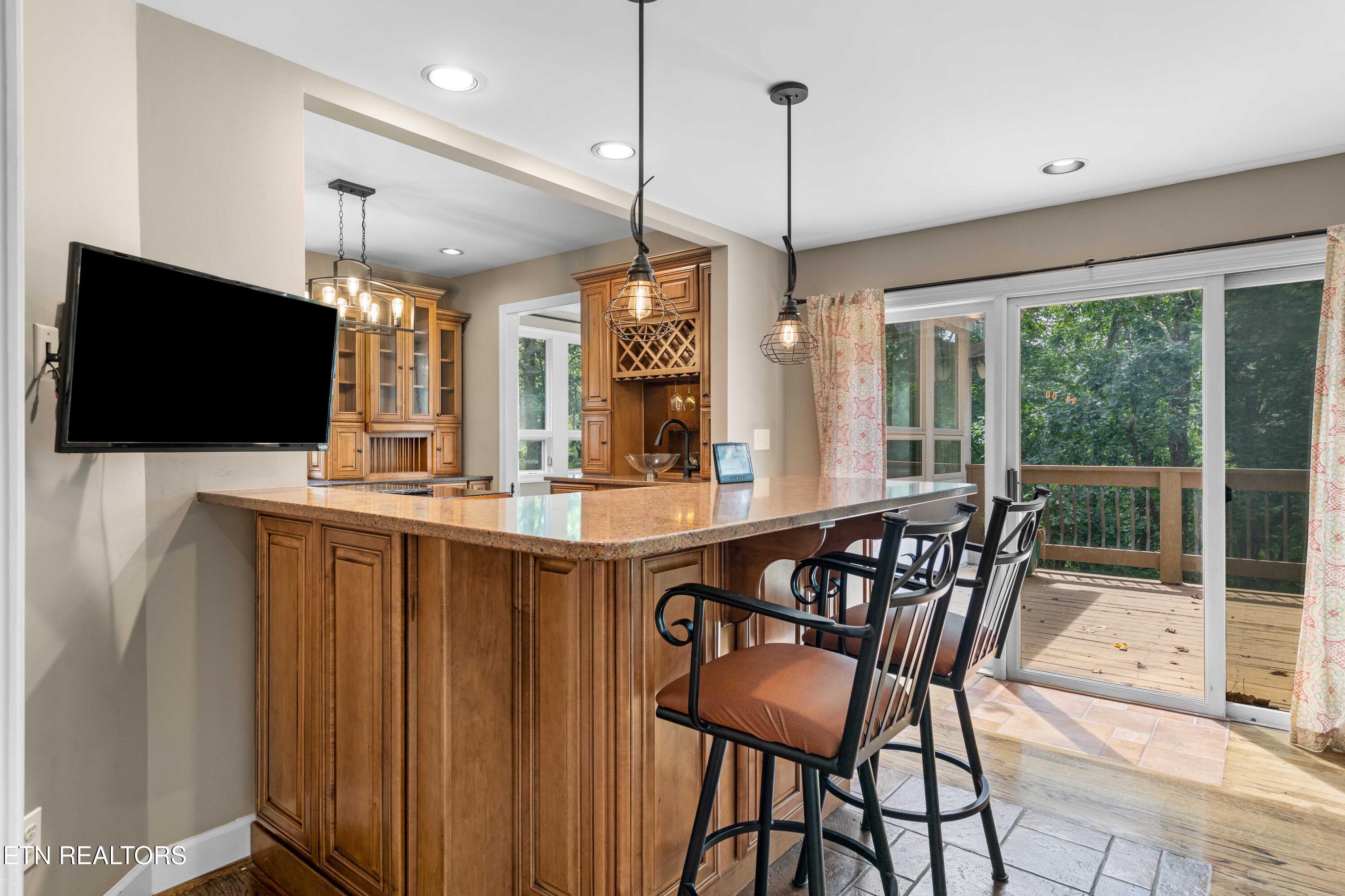 309 E Bullrun Valley Drive Heiskell TN 37754