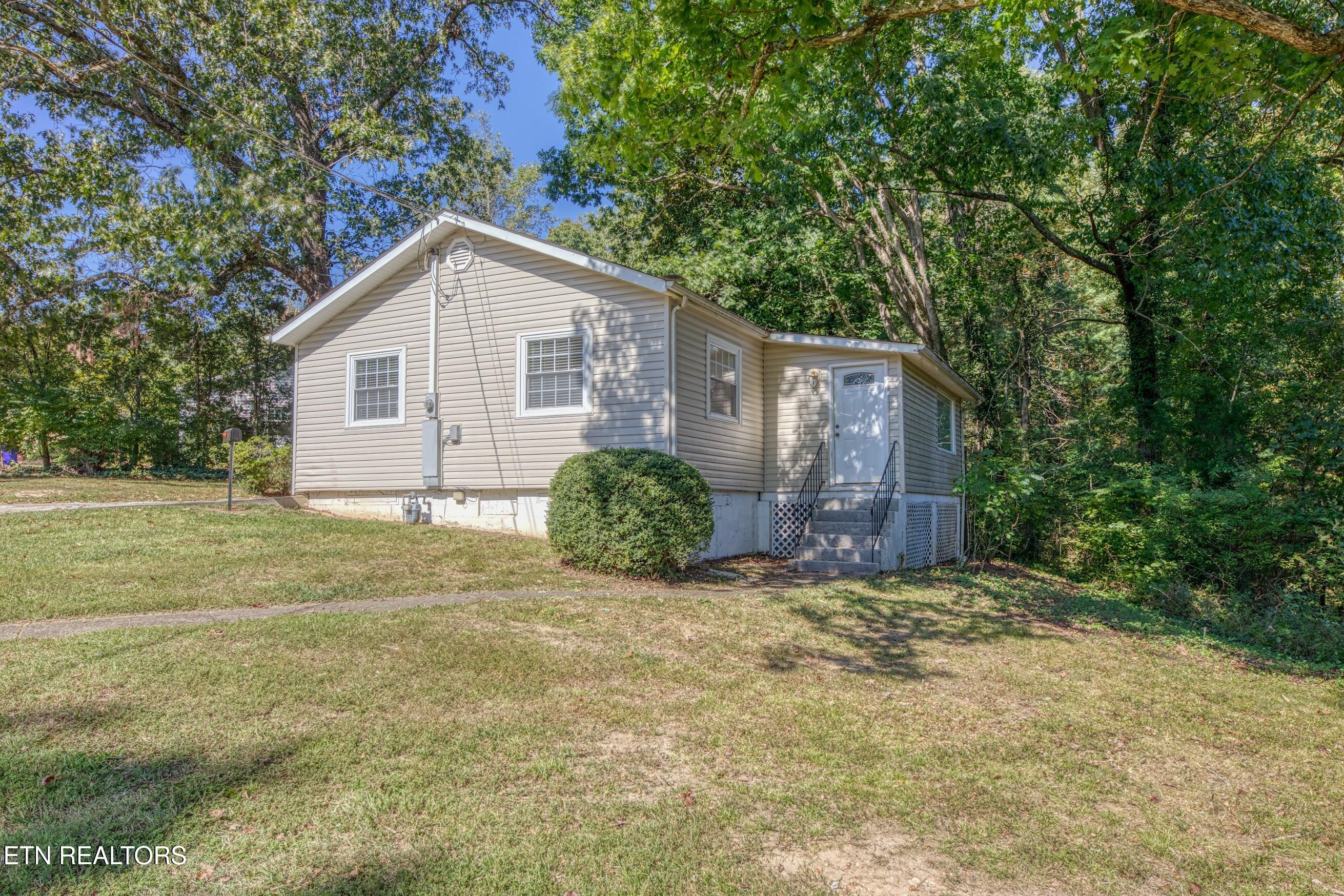 102 Decatur Road Oak Ridge TN 37830