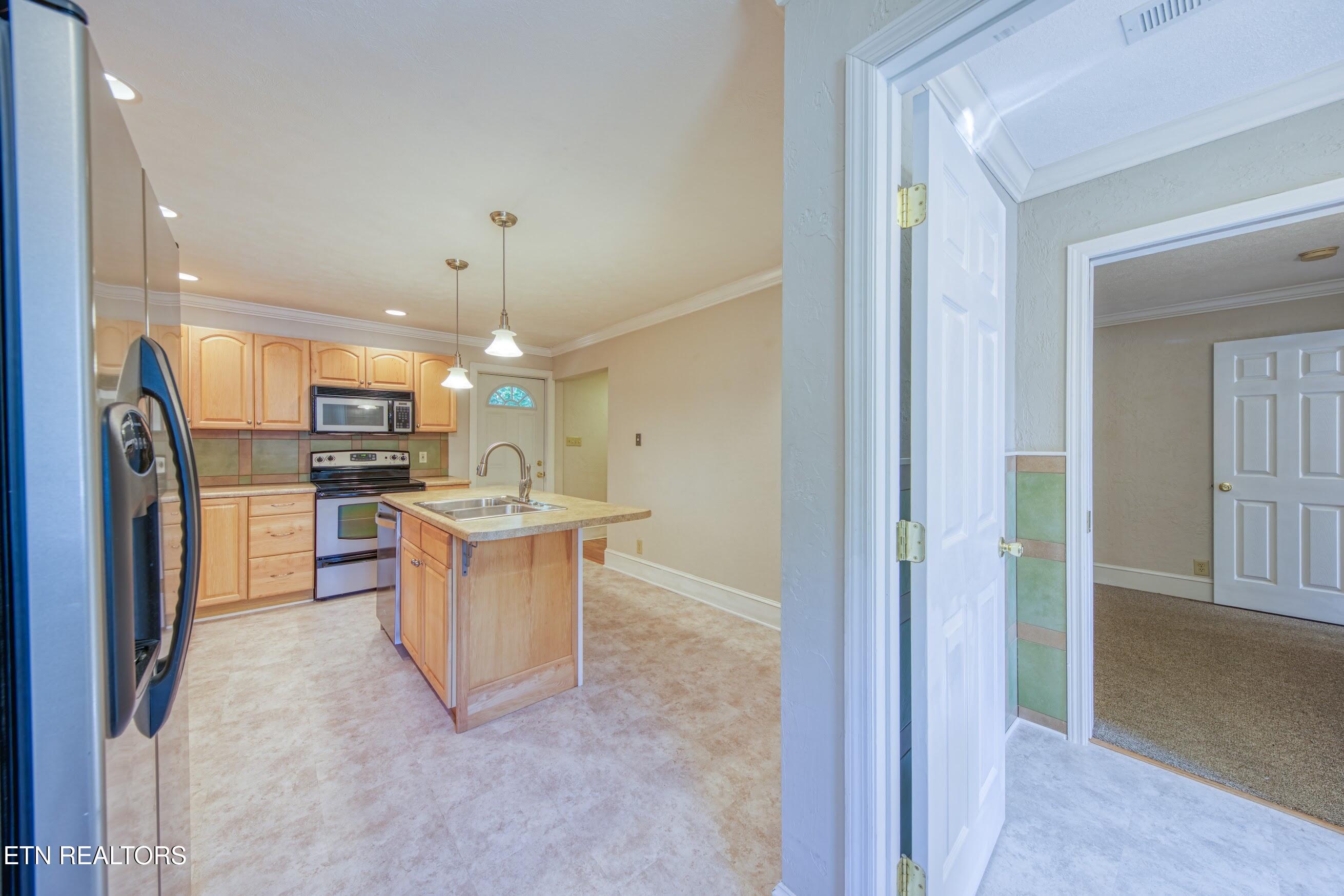 102 Decatur Road Oak Ridge TN 37830