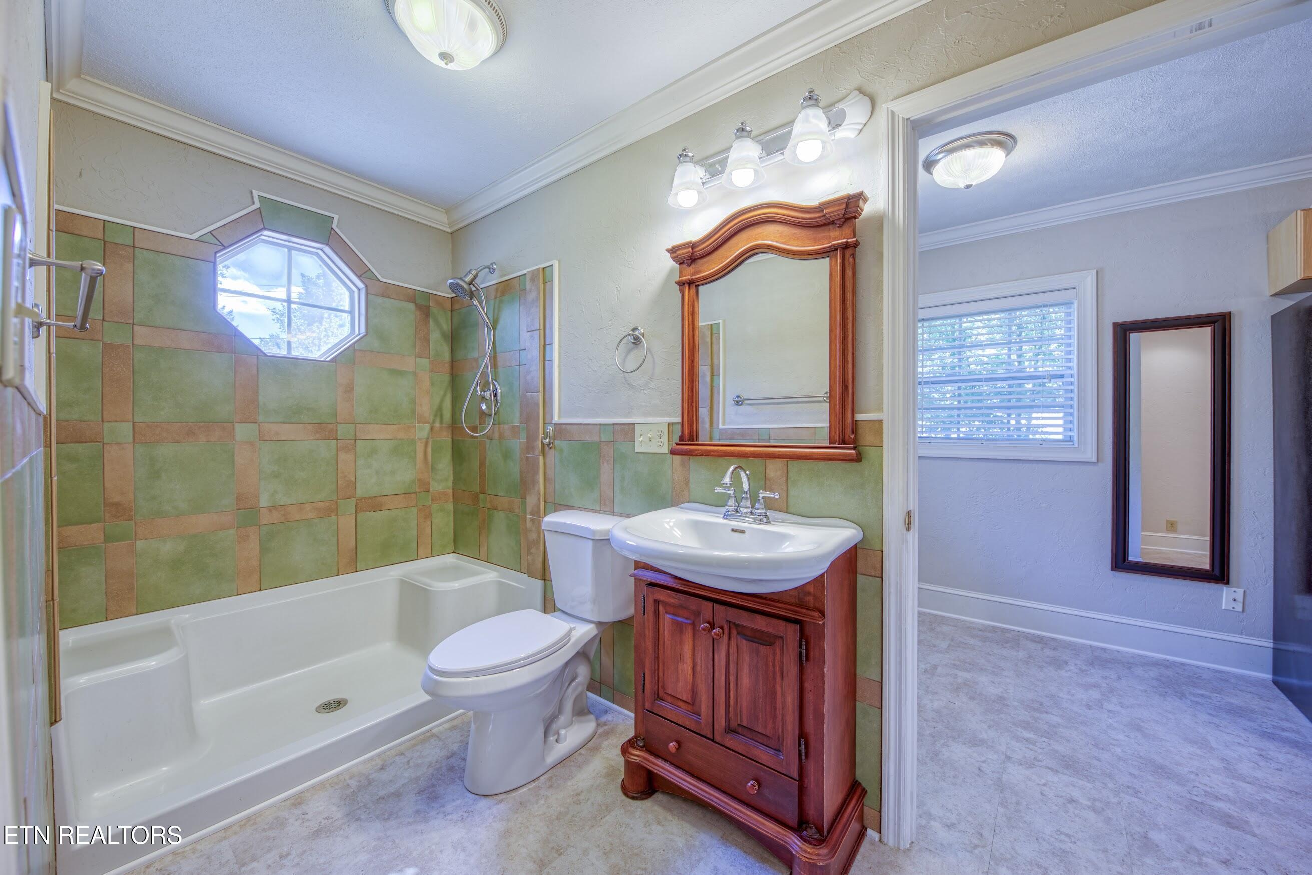 102 Decatur Road Oak Ridge TN 37830