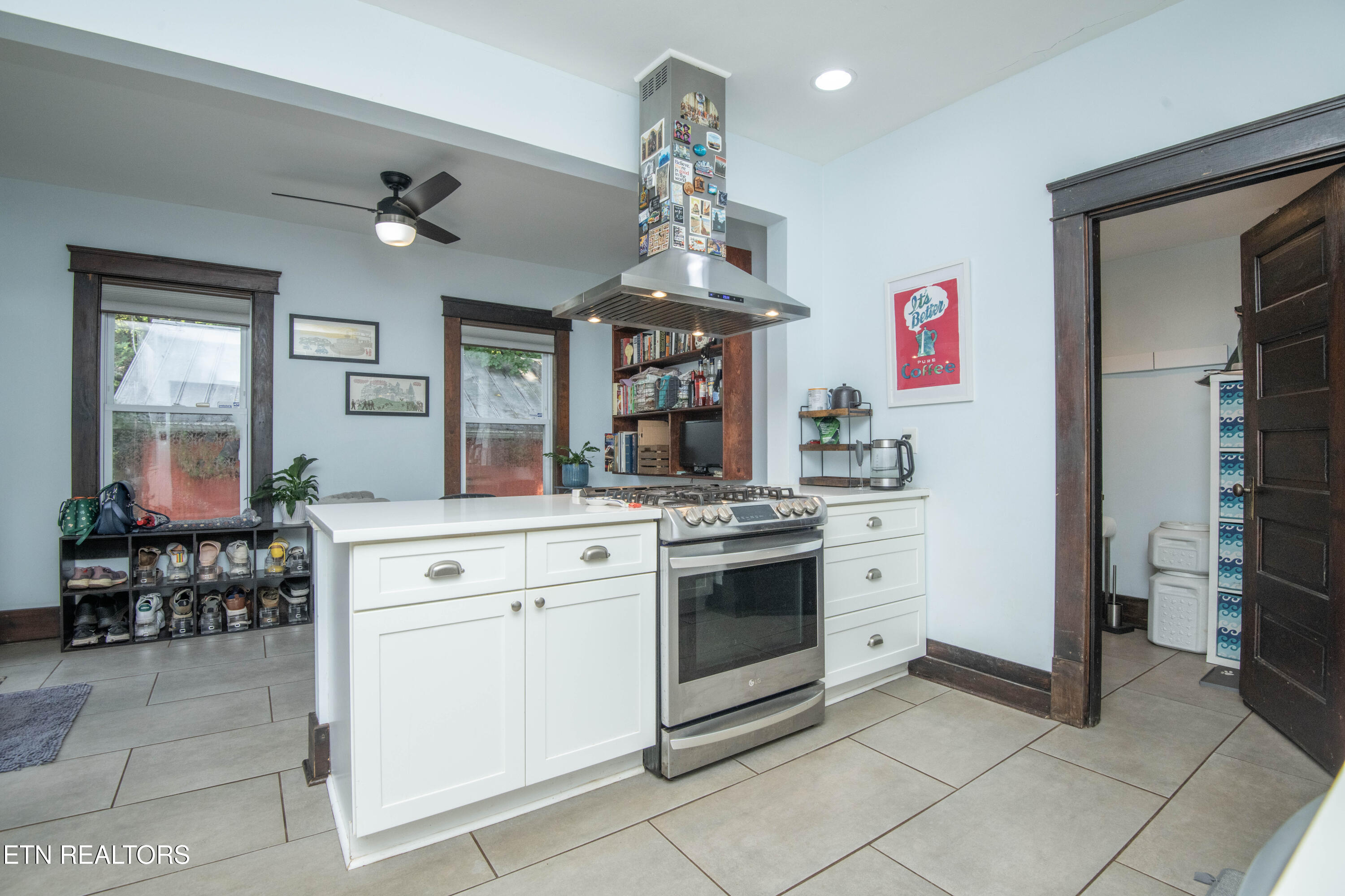 1137 Overton Place Knoxville TN 37917