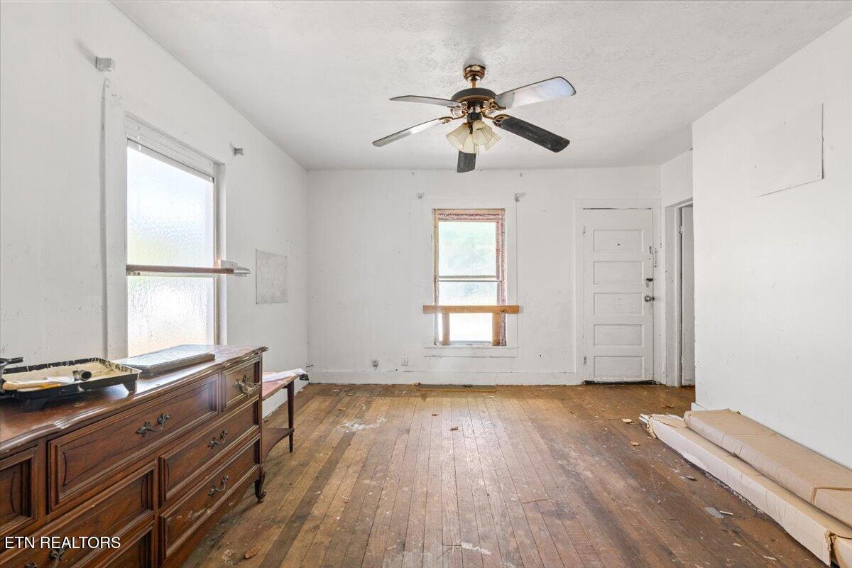 216 Pine Hollow Road Jacksboro TN 37757
