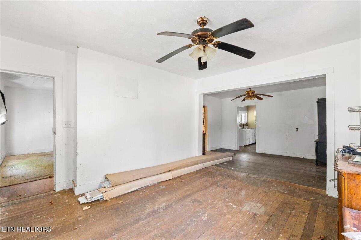 216 Pine Hollow Road Jacksboro TN 37757