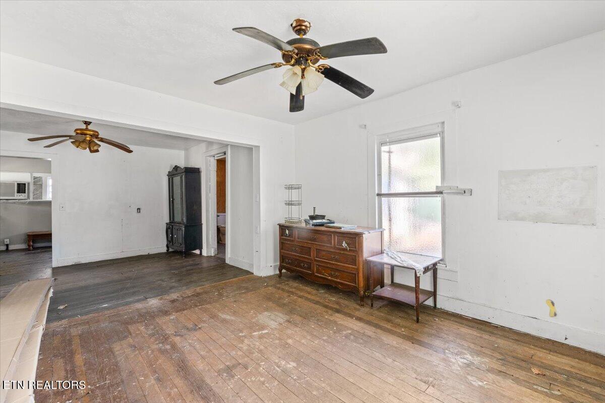 216 Pine Hollow Road Jacksboro TN 37757