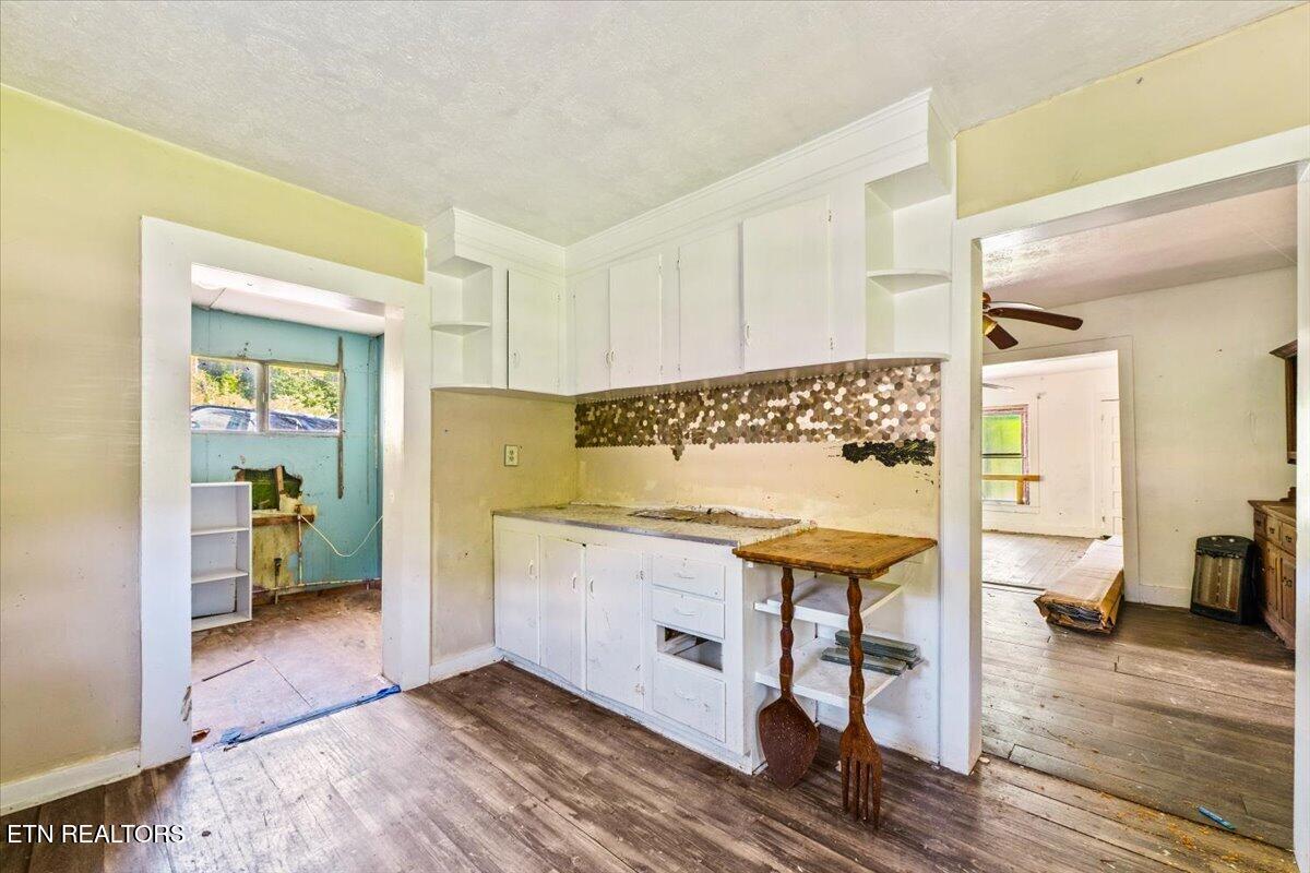 216 Pine Hollow Road Jacksboro TN 37757