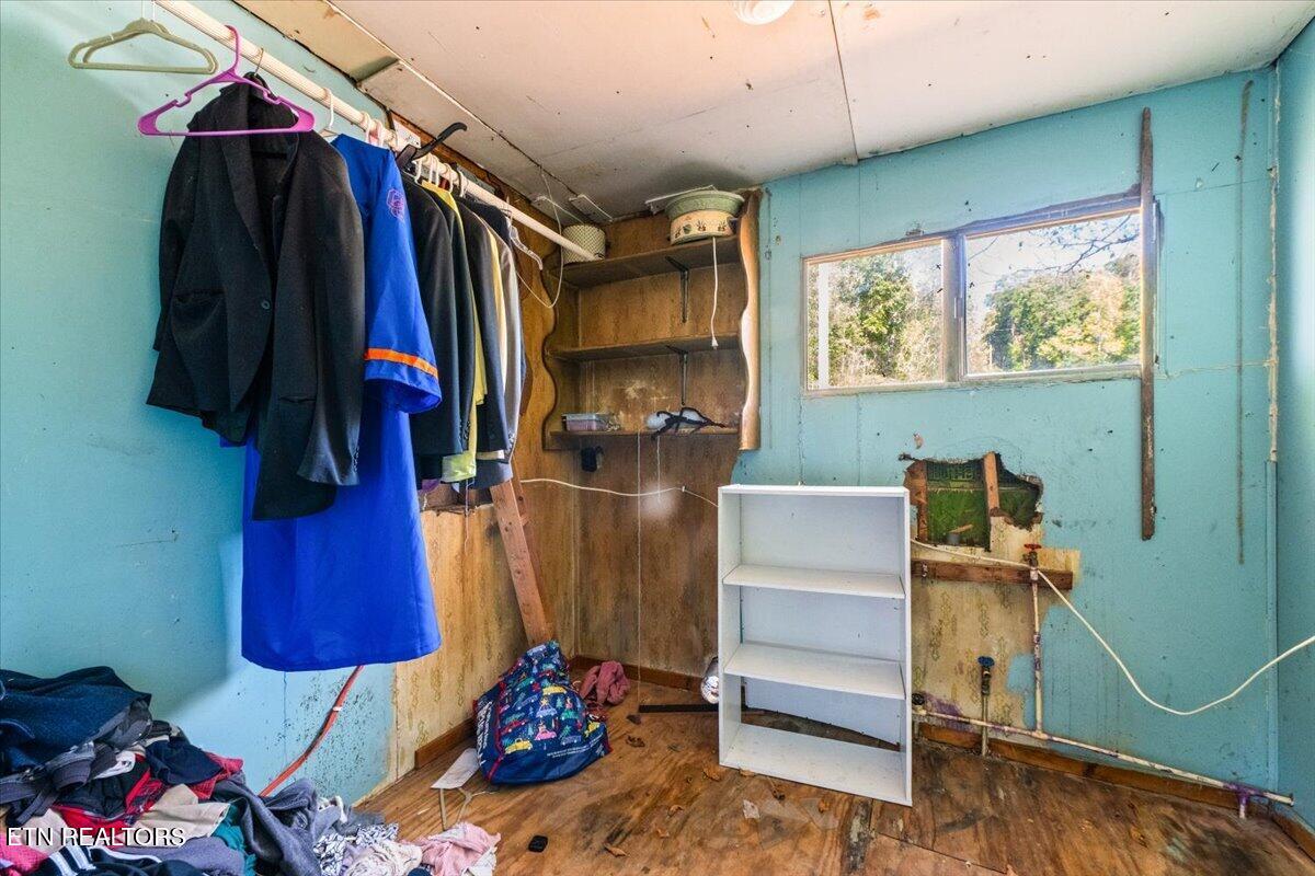 216 Pine Hollow Road Jacksboro TN 37757