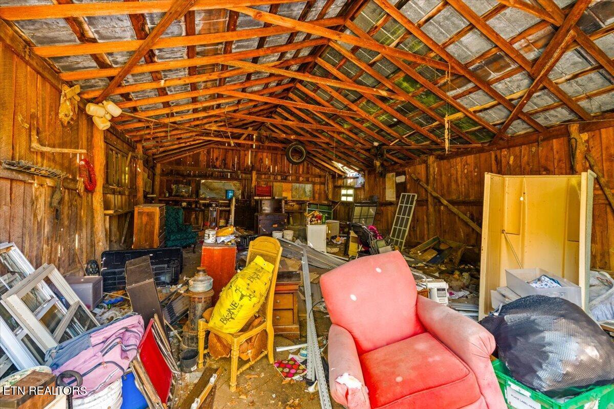 216 Pine Hollow Road Jacksboro TN 37757