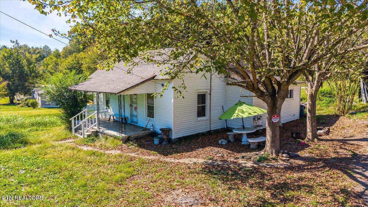 216 Pine Hollow Road Jacksboro TN 37757