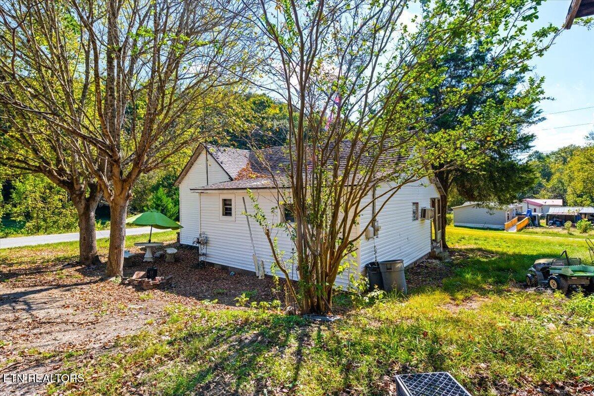 216 Pine Hollow Road Jacksboro TN 37757