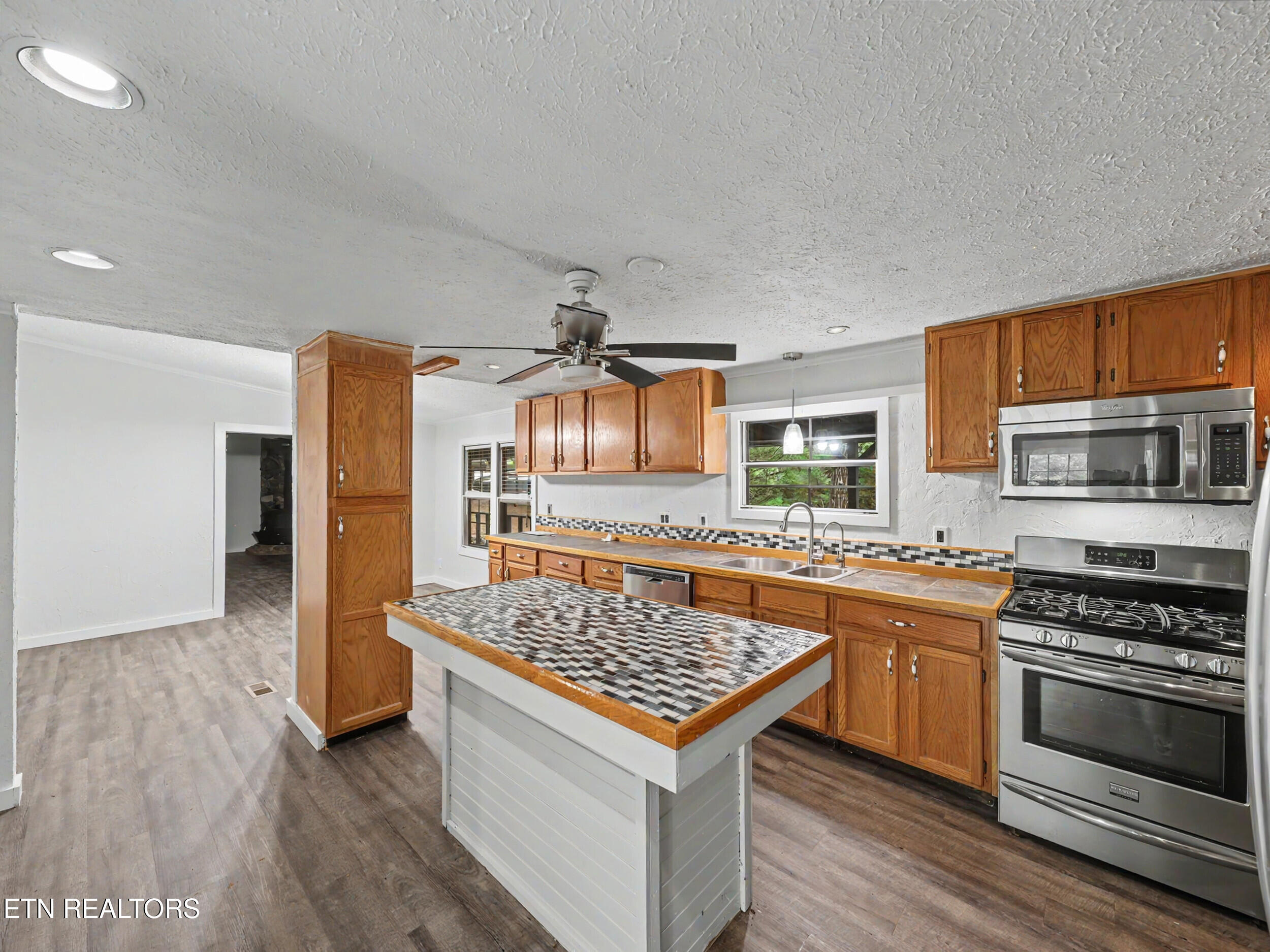 3670 Chilhowee Maryville TN 37803
