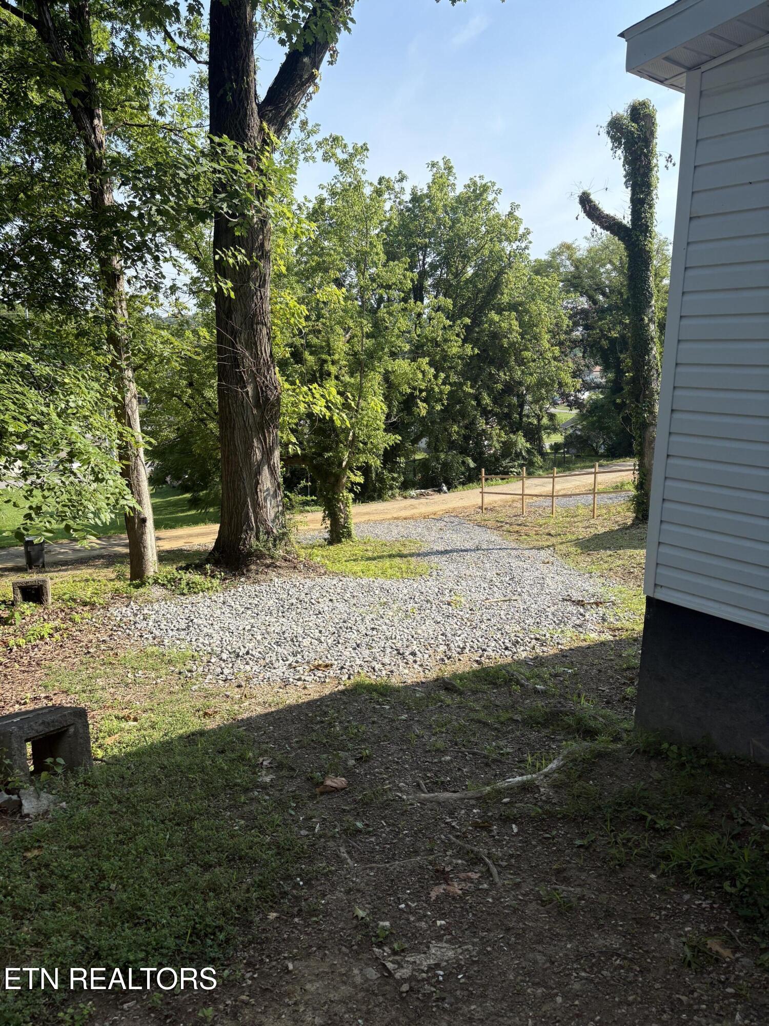 4321 Lilac Avenue Knoxville TN 37914