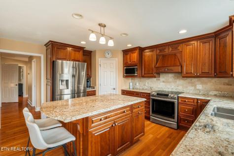103 Tuhdegwa Way Loudon TN 37774