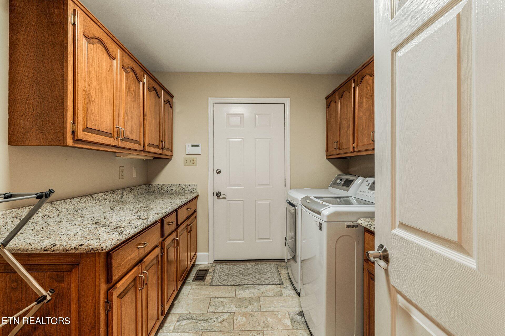 103 Tuhdegwa Way Loudon TN 37774