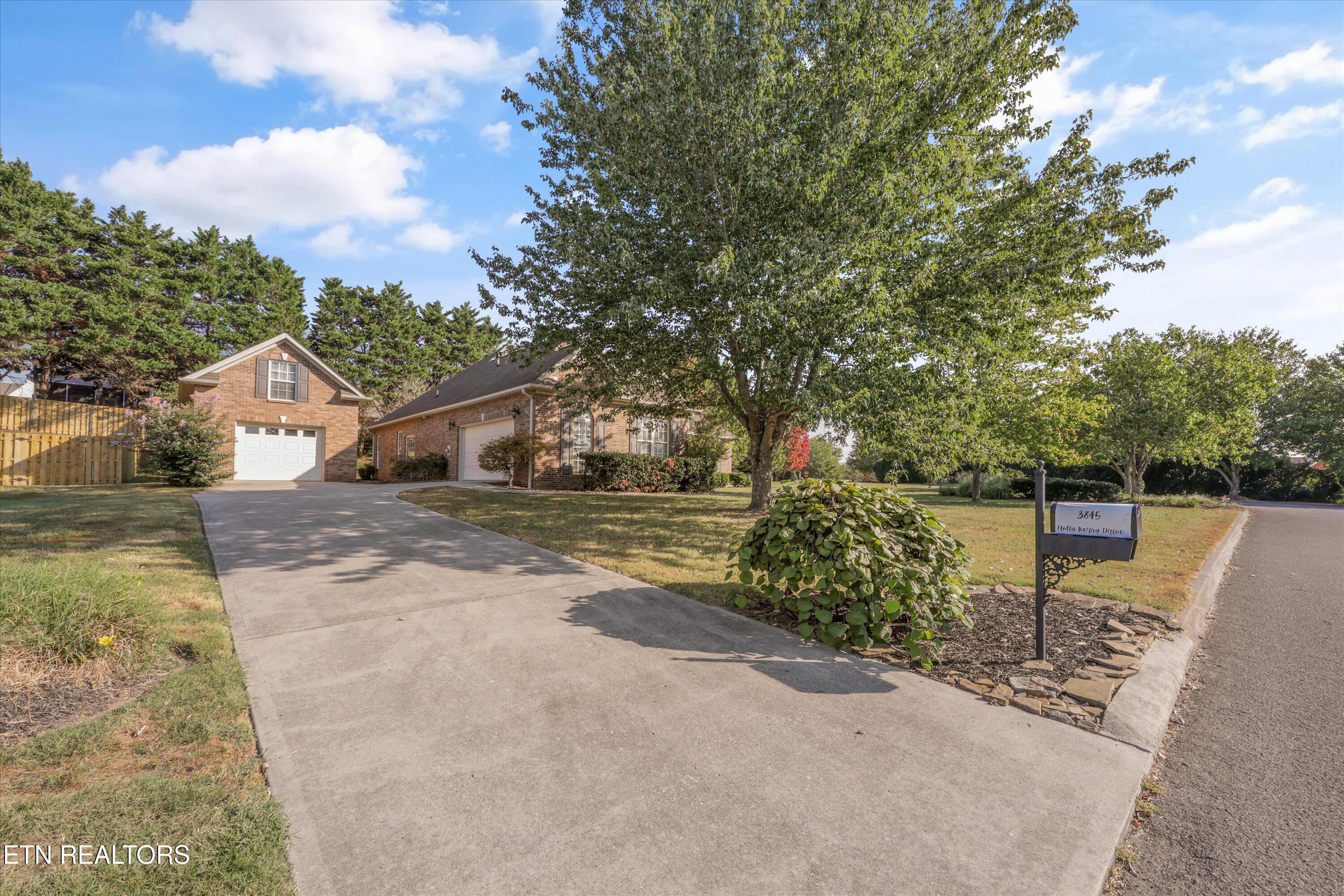 3845 Holly Berry Drive Knoxville TN 37938