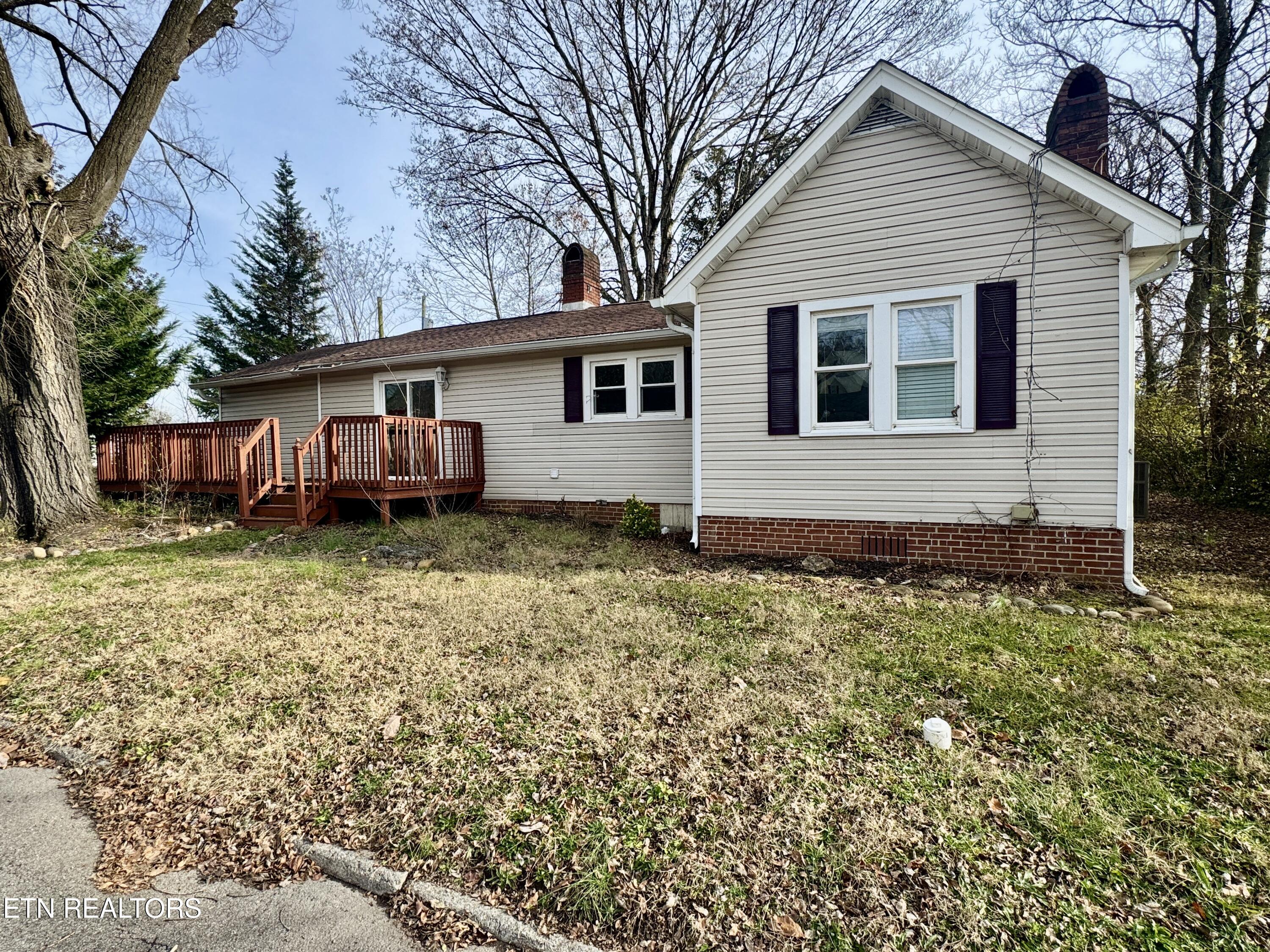 101 E Maire Avenue Clinton TN 37716