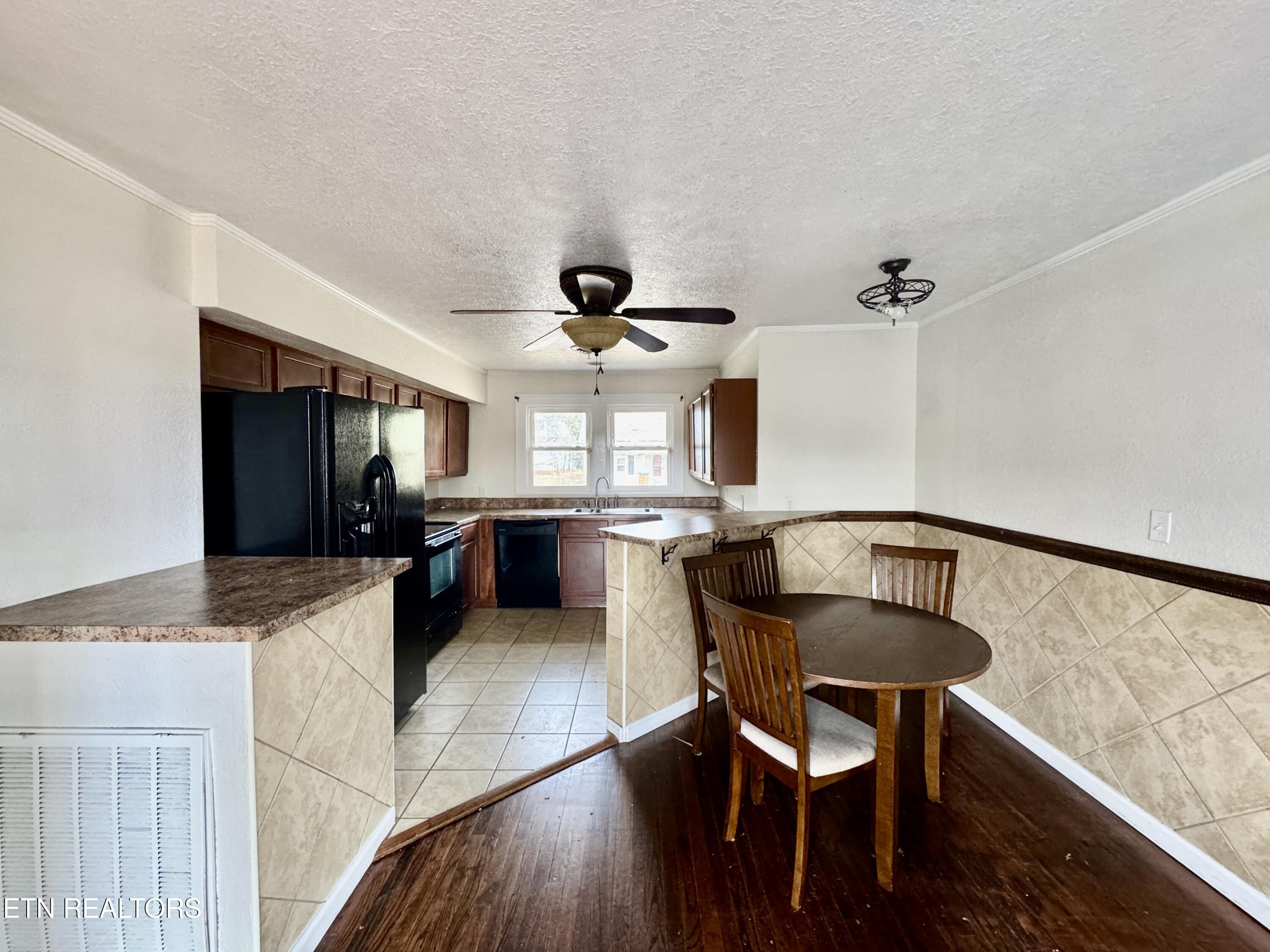 101 E Maire Avenue Clinton TN 37716