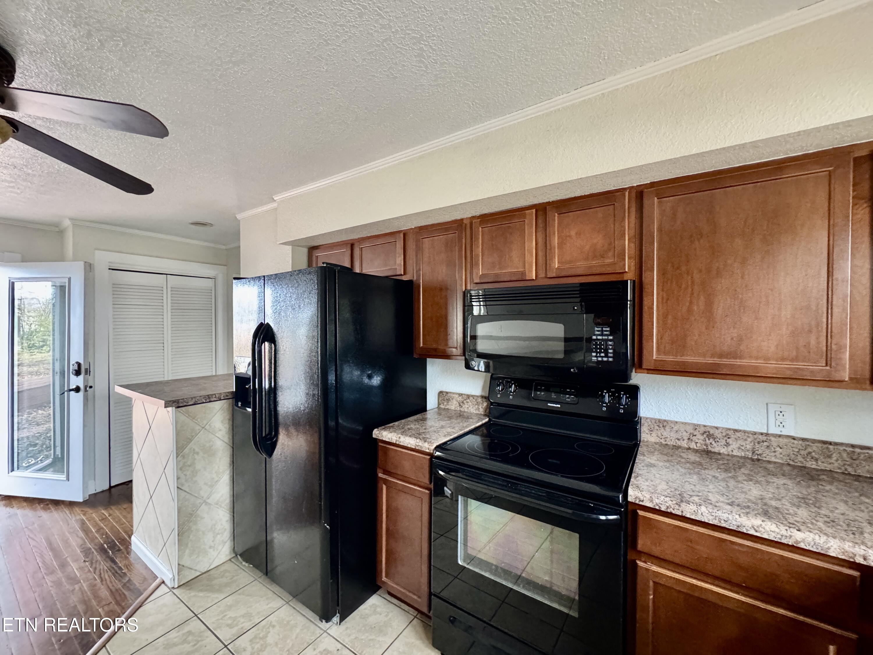101 E Maire Avenue Clinton TN 37716
