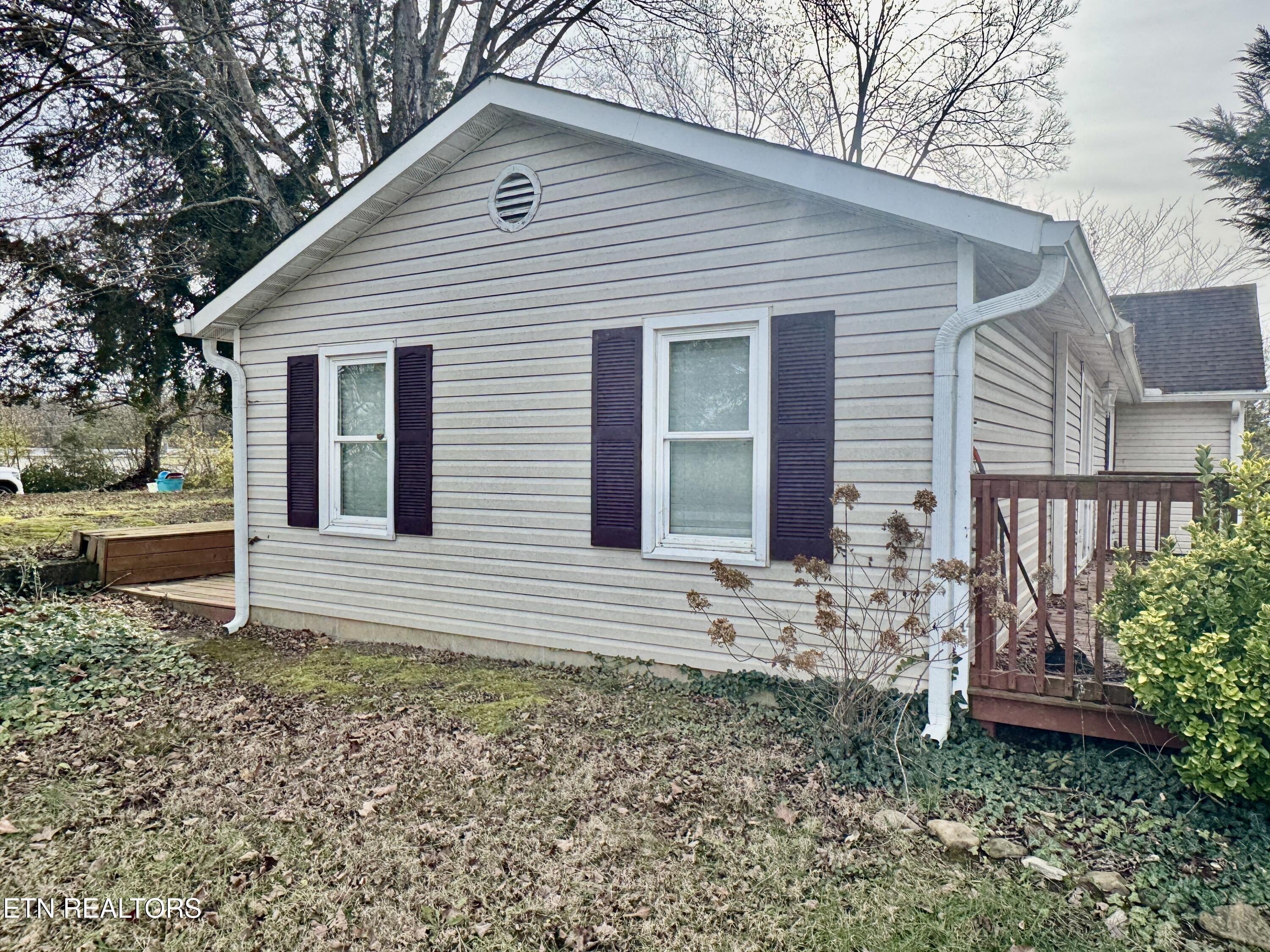 101 E Maire Avenue Clinton TN 37716