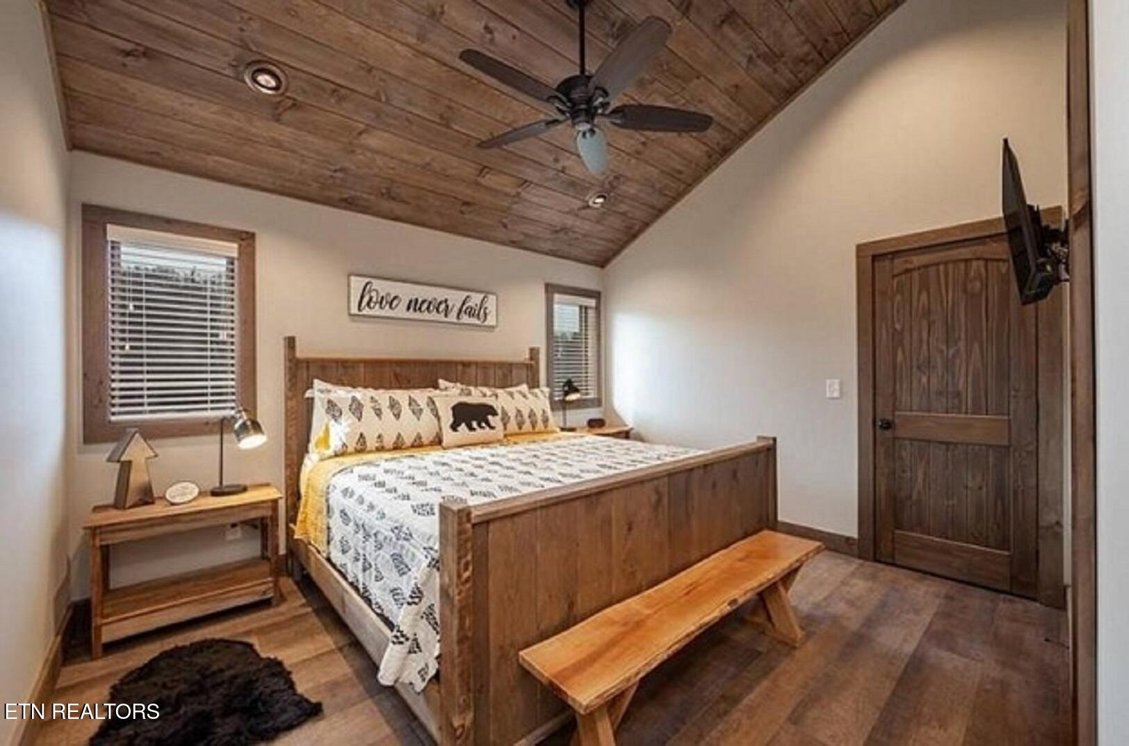1563 Mountain Dreams Way Sevierville TN 37862