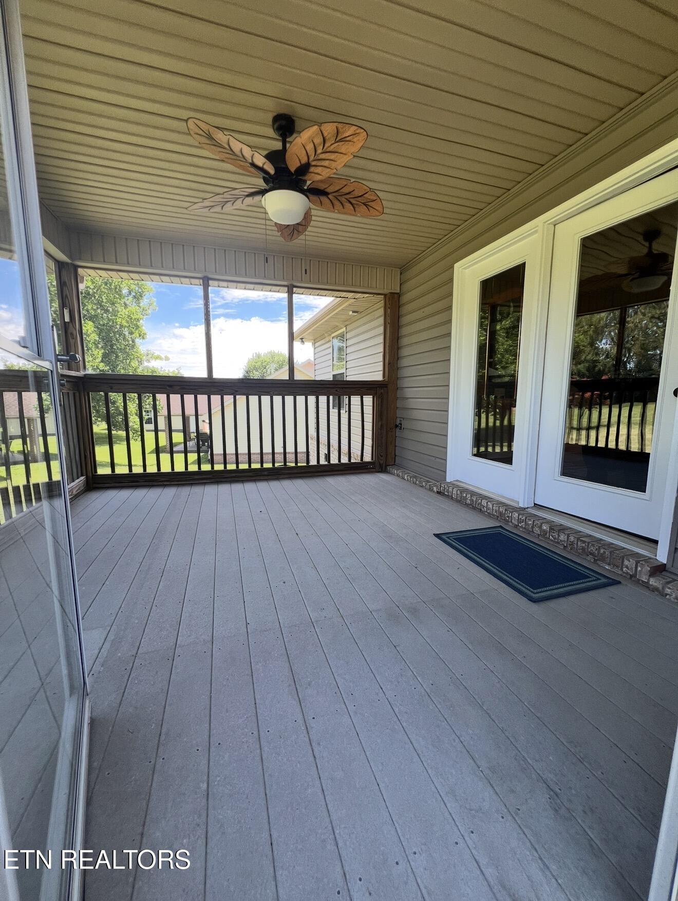 2449 Oakview Lane Sevierville TN 37876