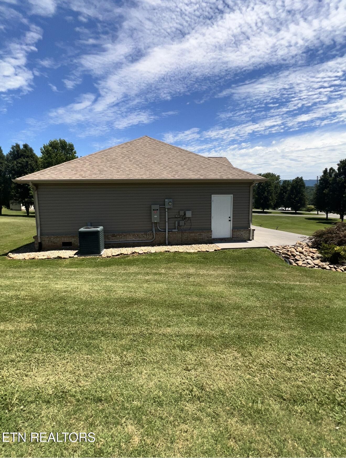 2449 Oakview Lane Sevierville TN 37876