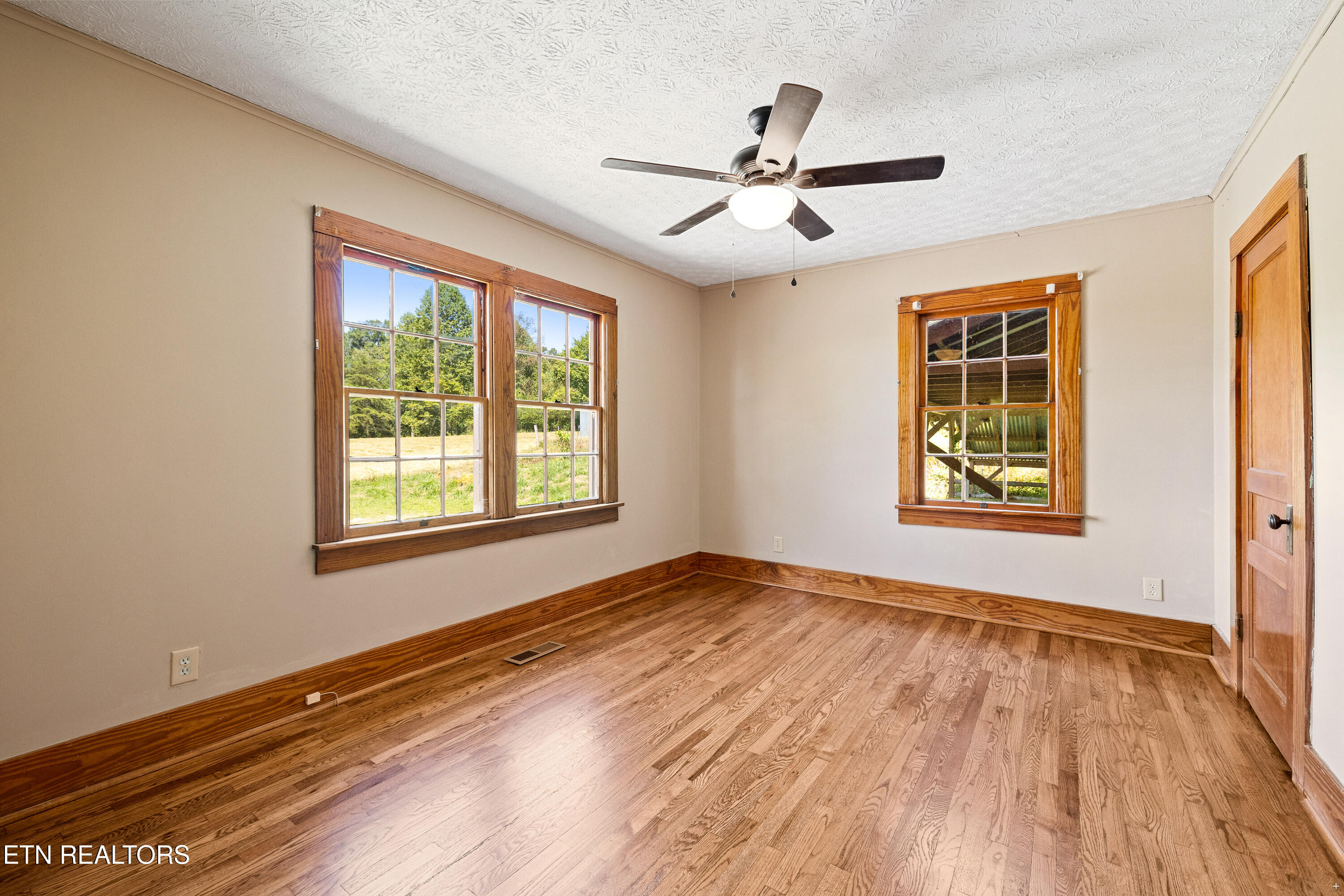 2356 Old Harriman Highway Harriman TN 37748