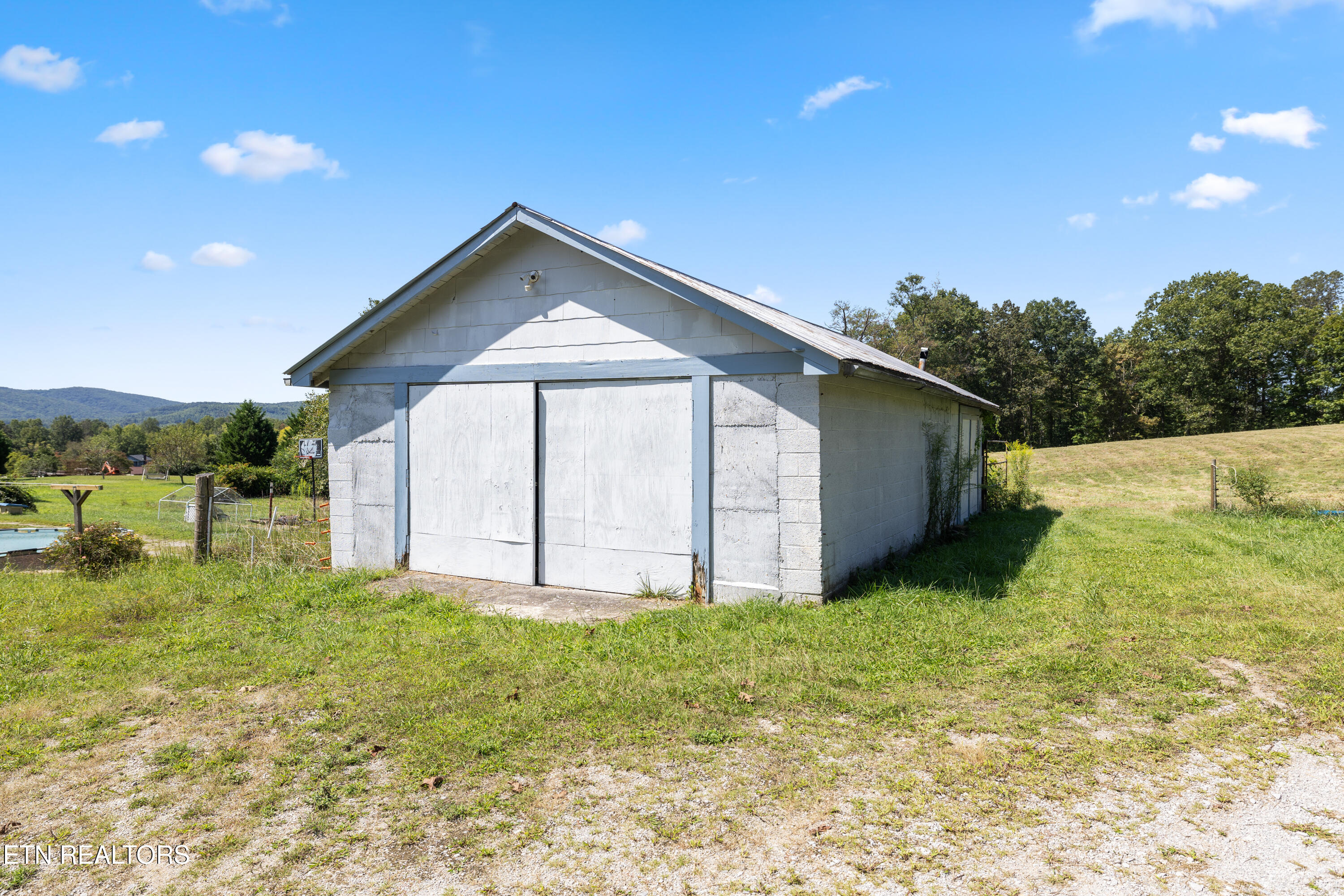2356 Old Harriman Highway Harriman TN 37748