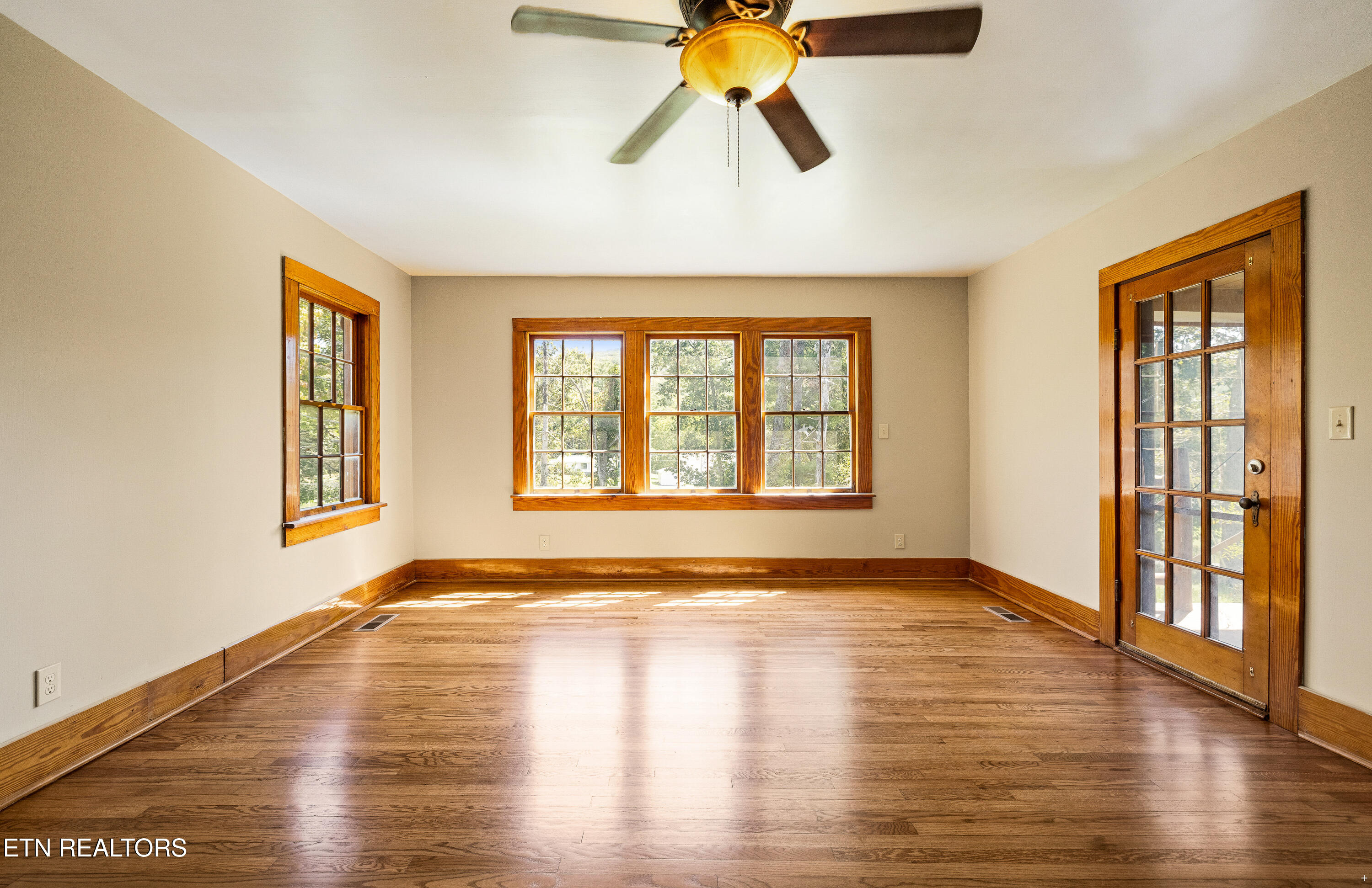 2356 Old Harriman Highway Harriman TN 37748