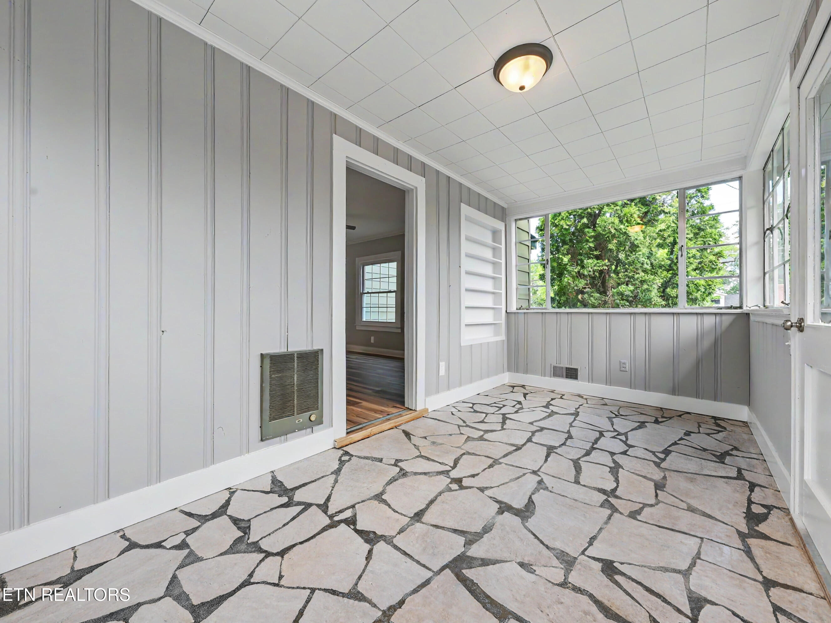 1412 Forest Avenue Maryville TN 37804