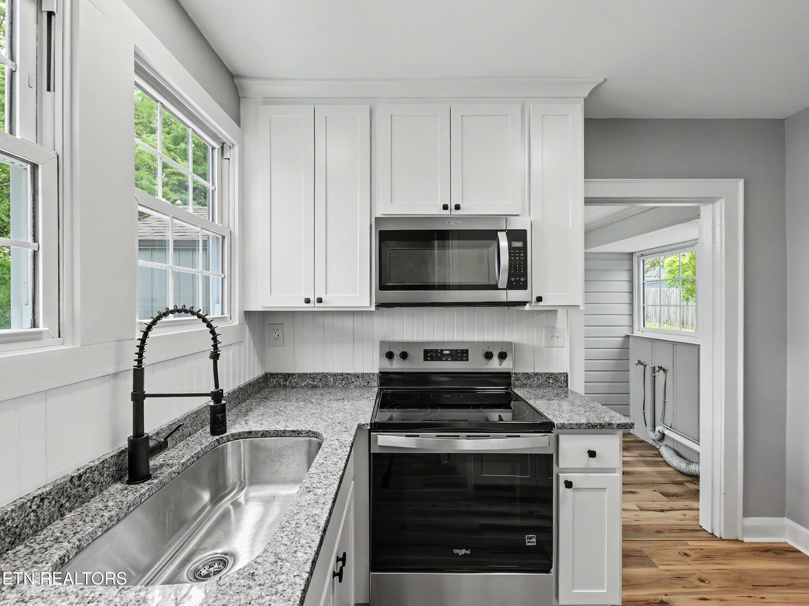 1412 Forest Avenue Maryville TN 37804