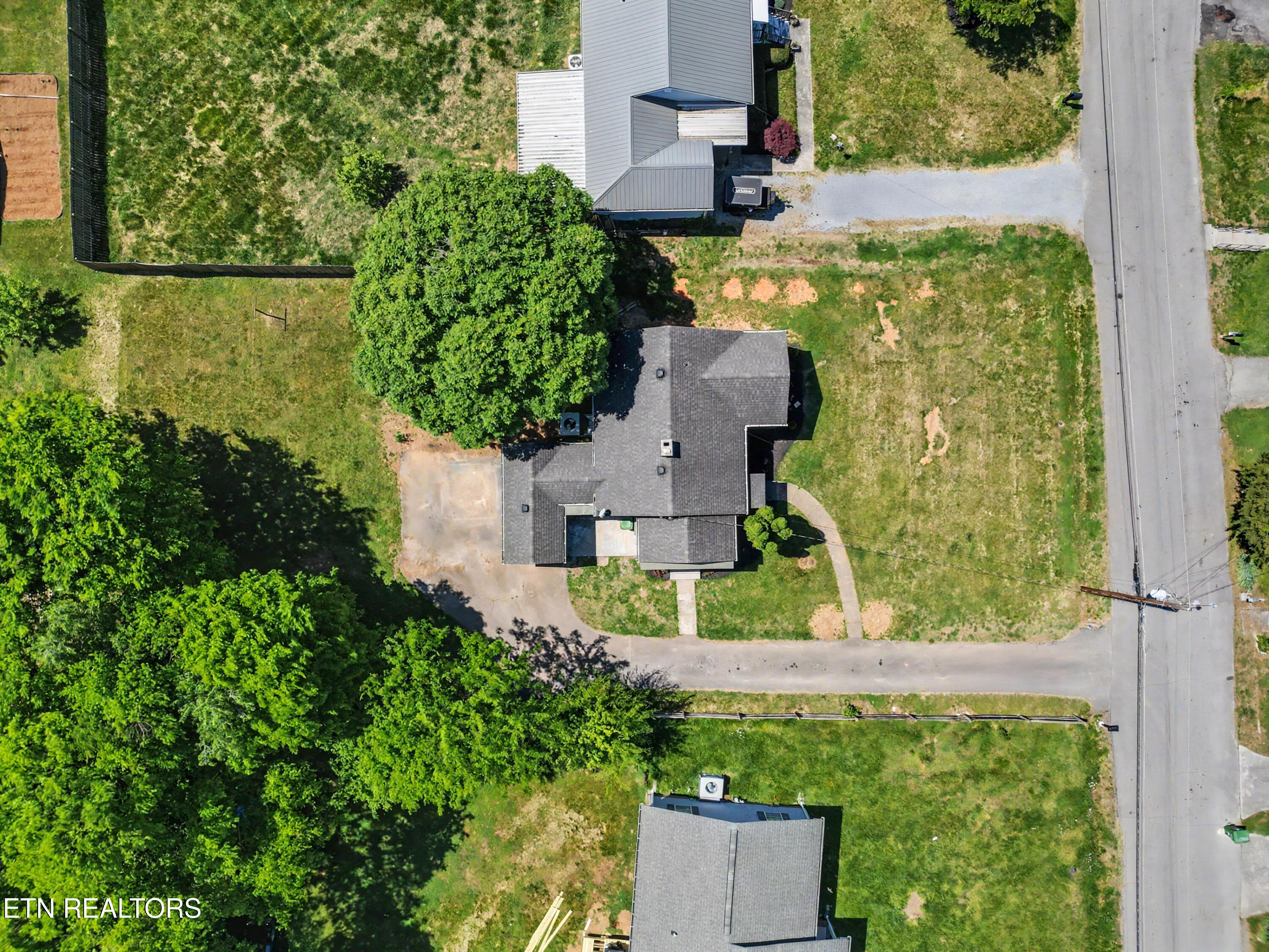 1412 Forest Avenue Maryville TN 37804