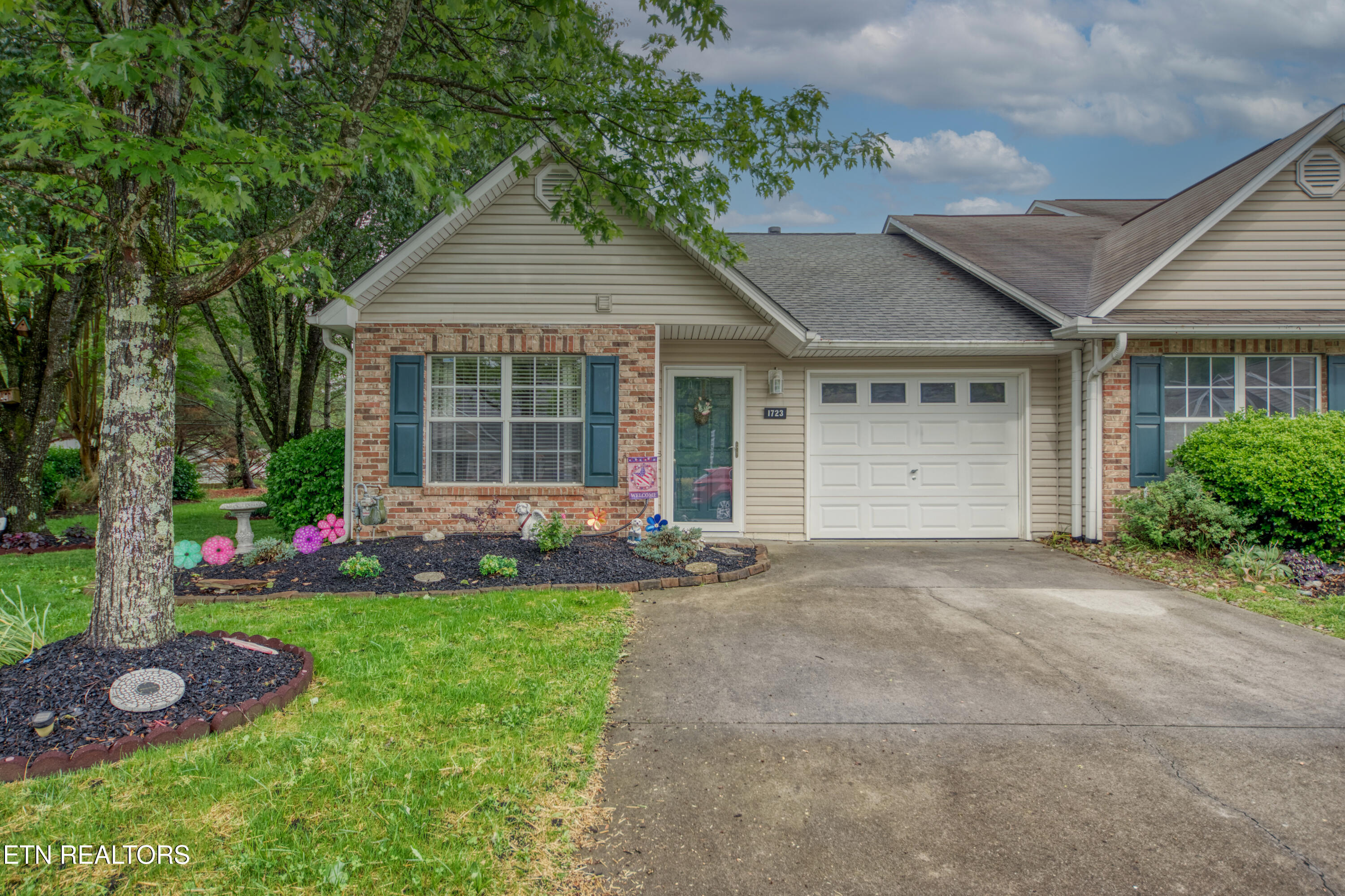 1723 Wood Song Lane Knoxville TN 37914