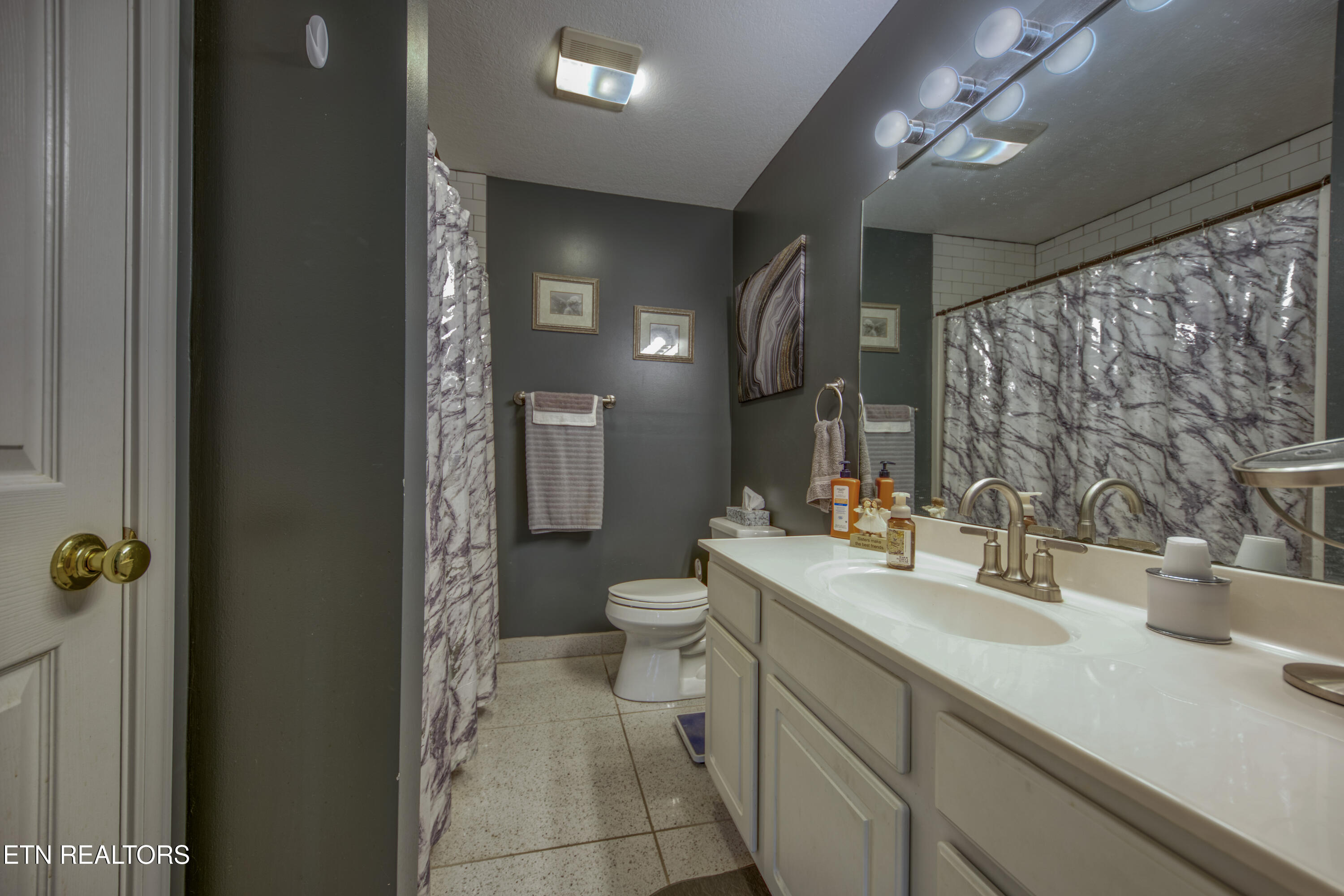 1723 Wood Song Lane Knoxville TN 37914