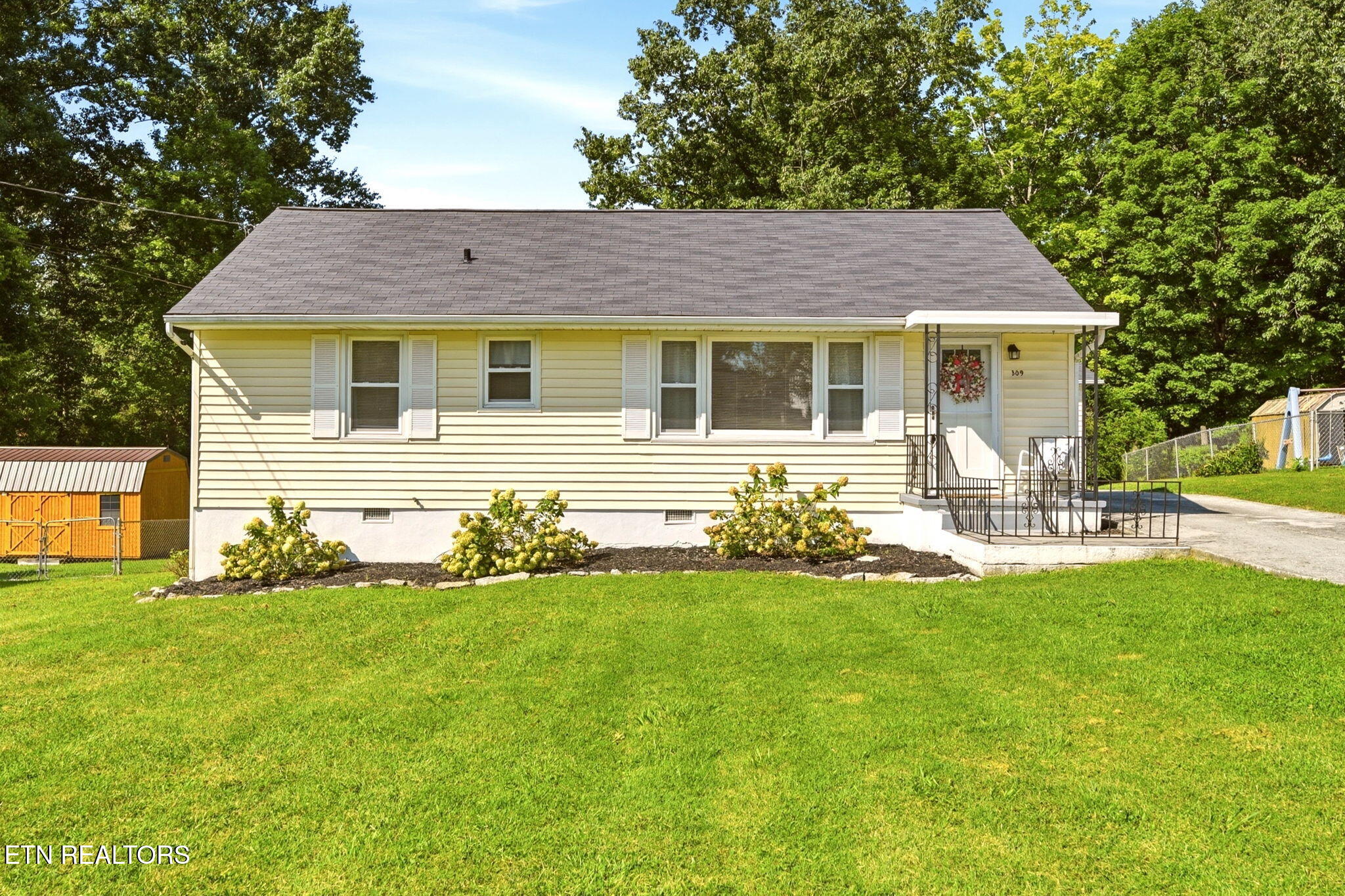 309 Cross Street Clinton TN 37716