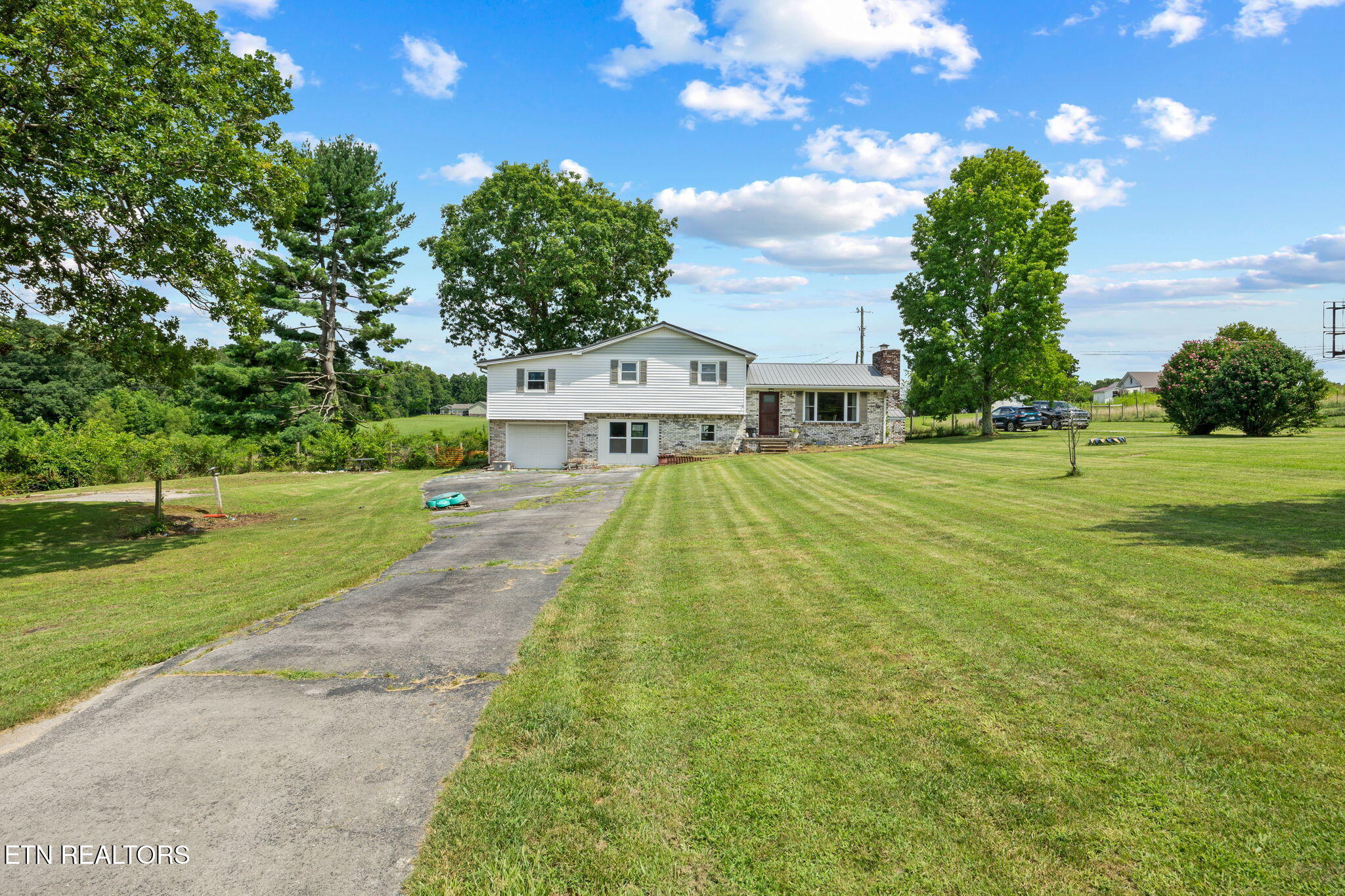 76 Spencer Lane Crossville TN 38571