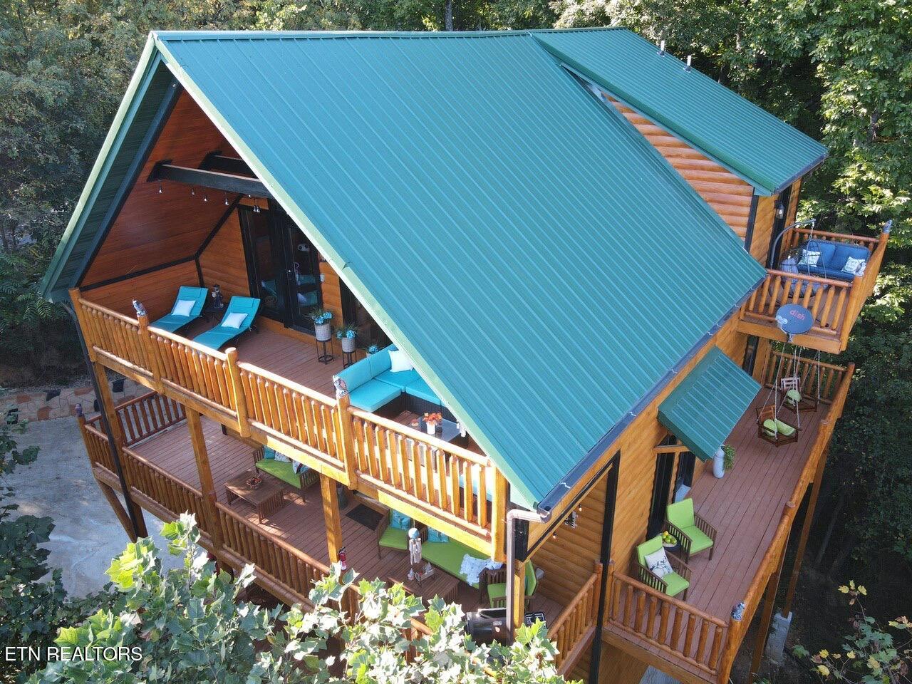 2184 Spence Mountain Loop Sevierville TN 37876