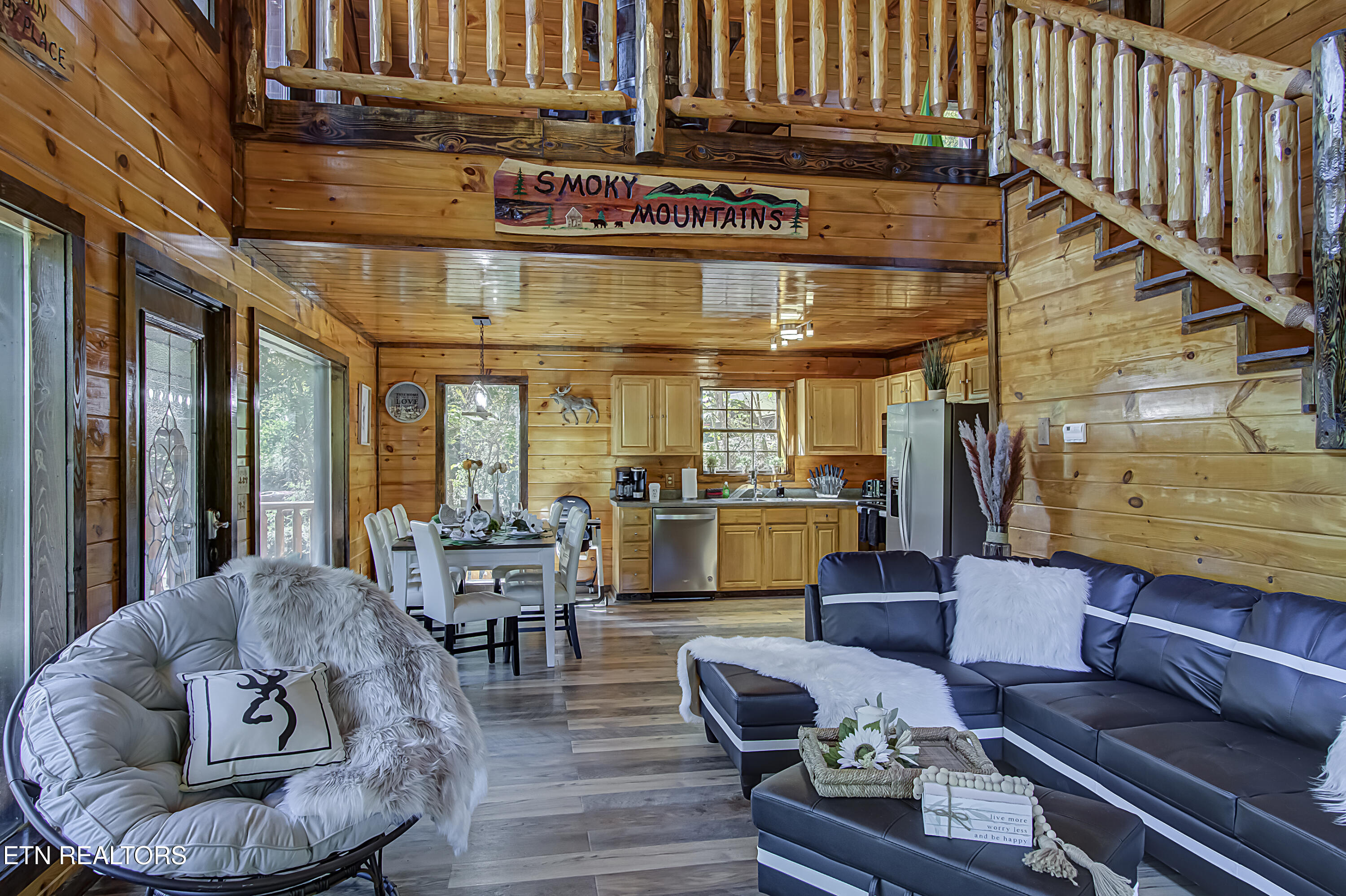 2184 Spence Mountain Loop Sevierville TN 37876