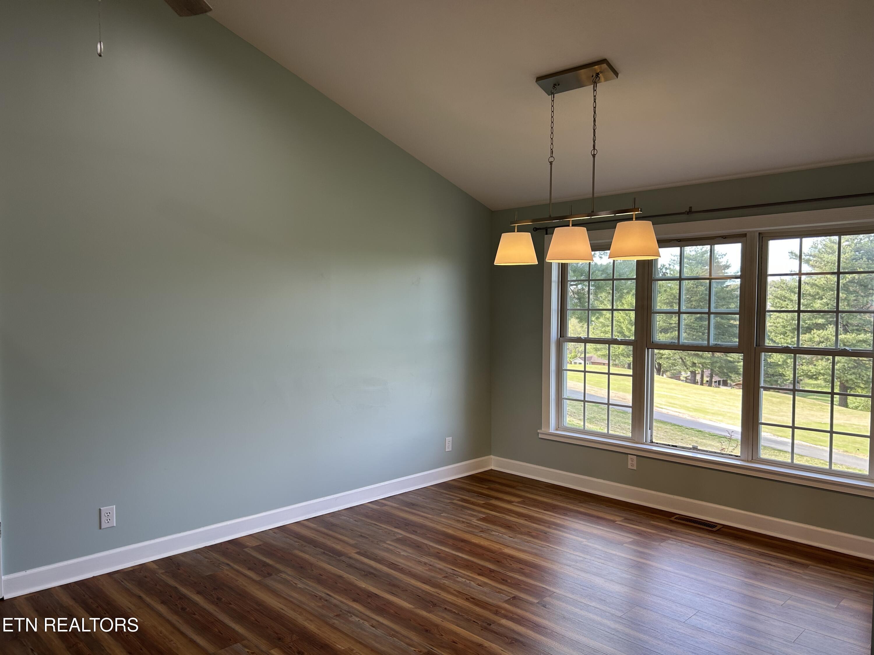 322 Battlefield Drive Dandridge TN 37725