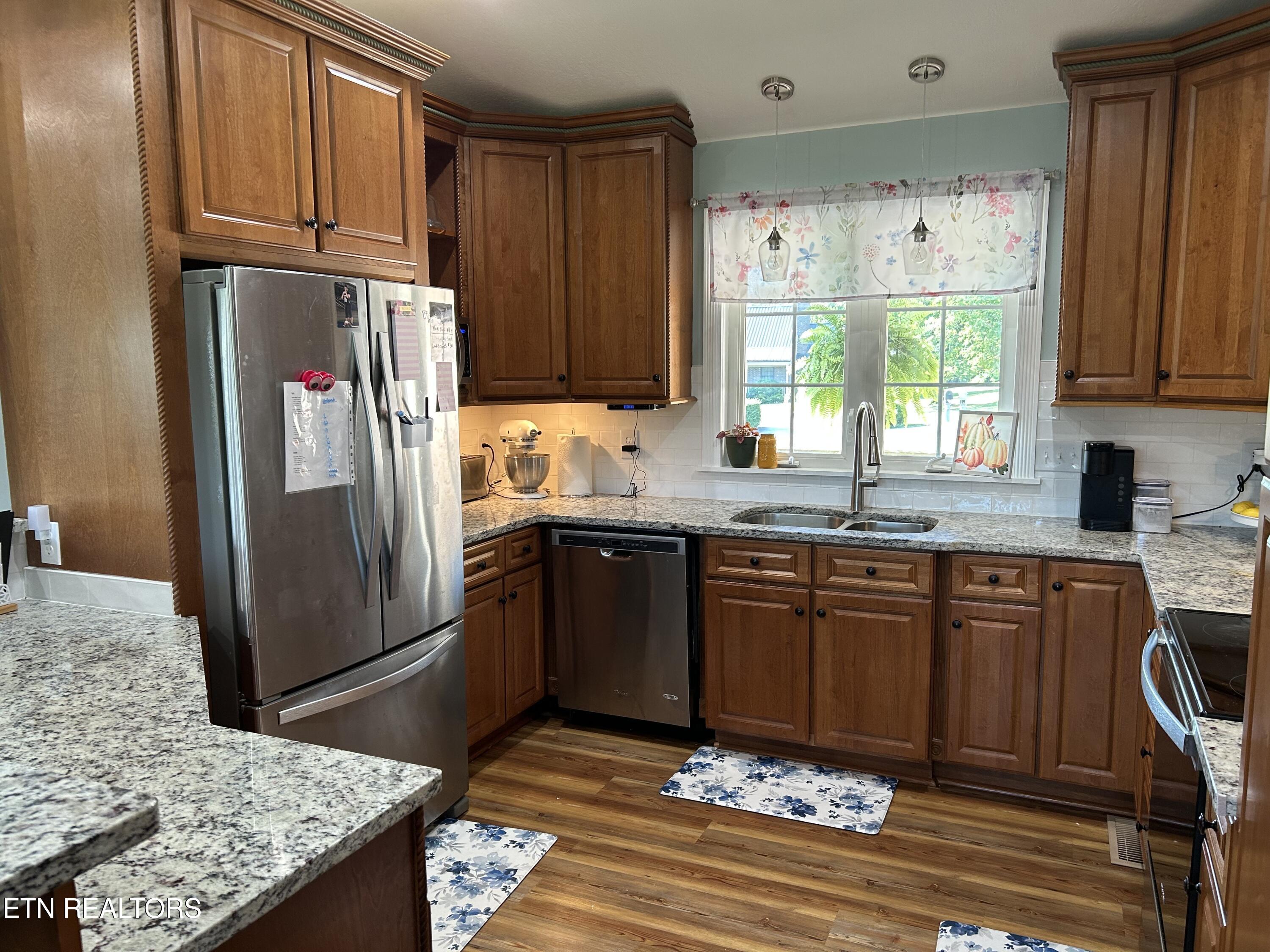 322 Battlefield Drive Dandridge TN 37725