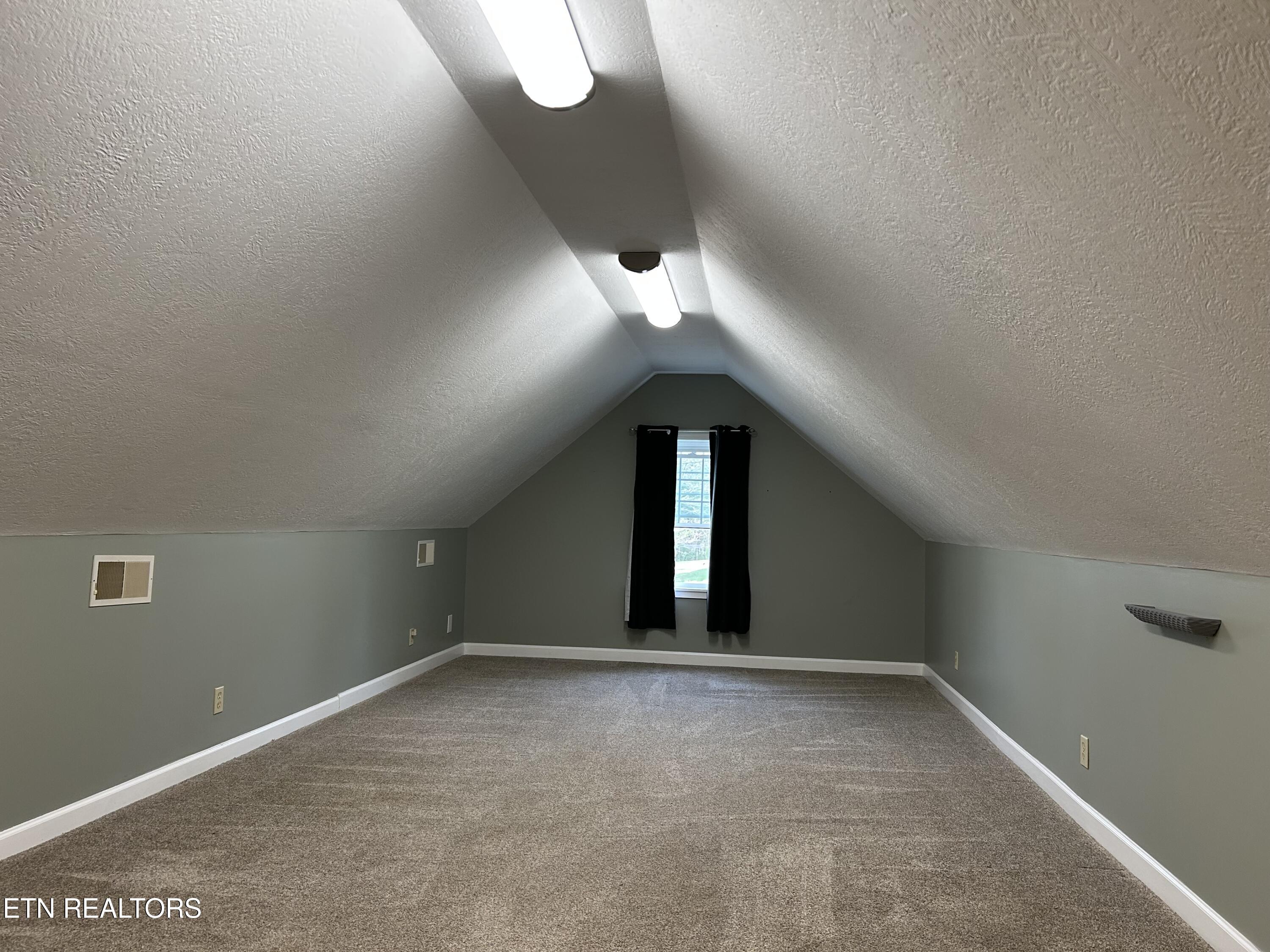 322 Battlefield Drive Dandridge TN 37725