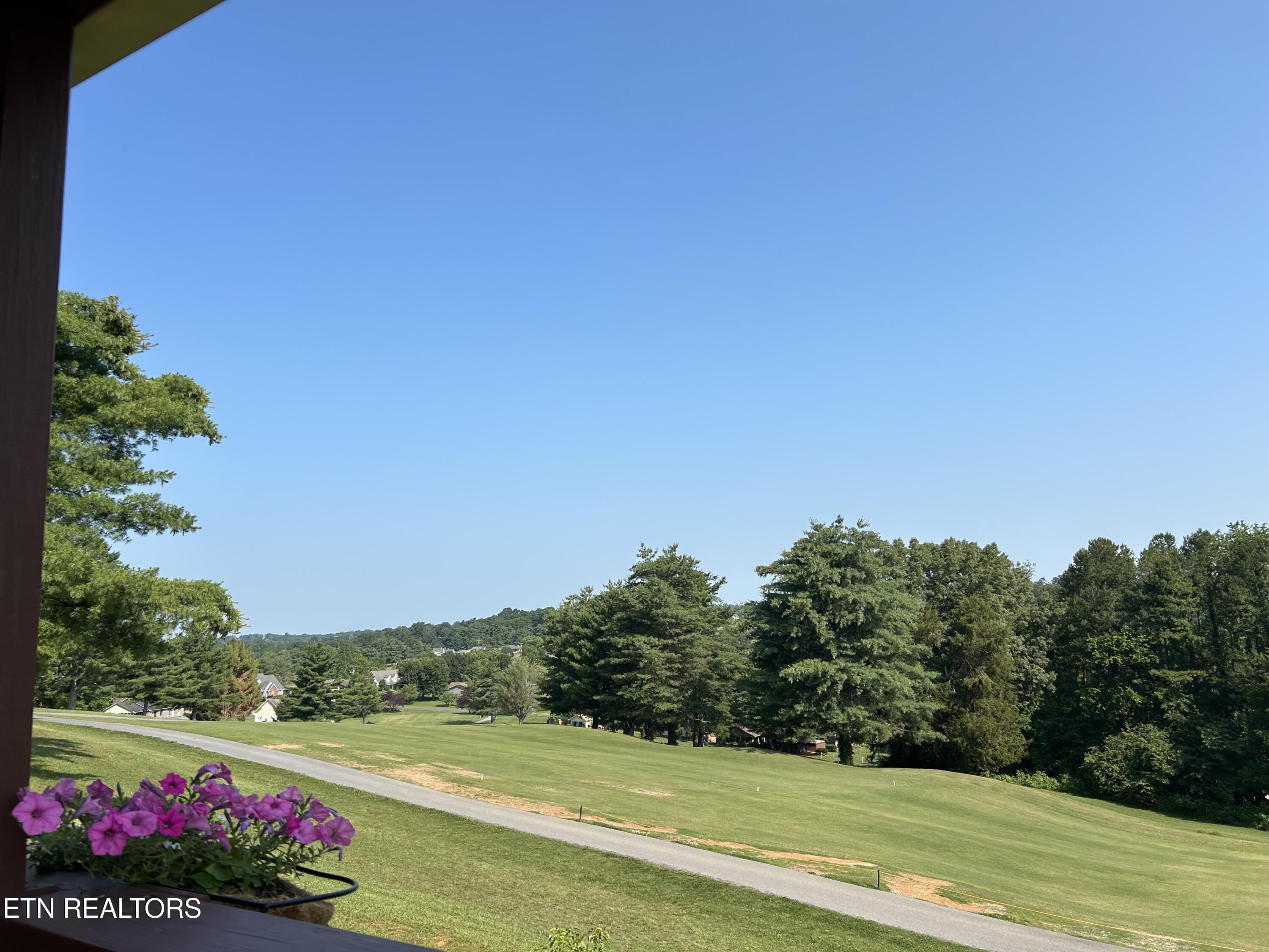 322 Battlefield Drive Dandridge TN 37725