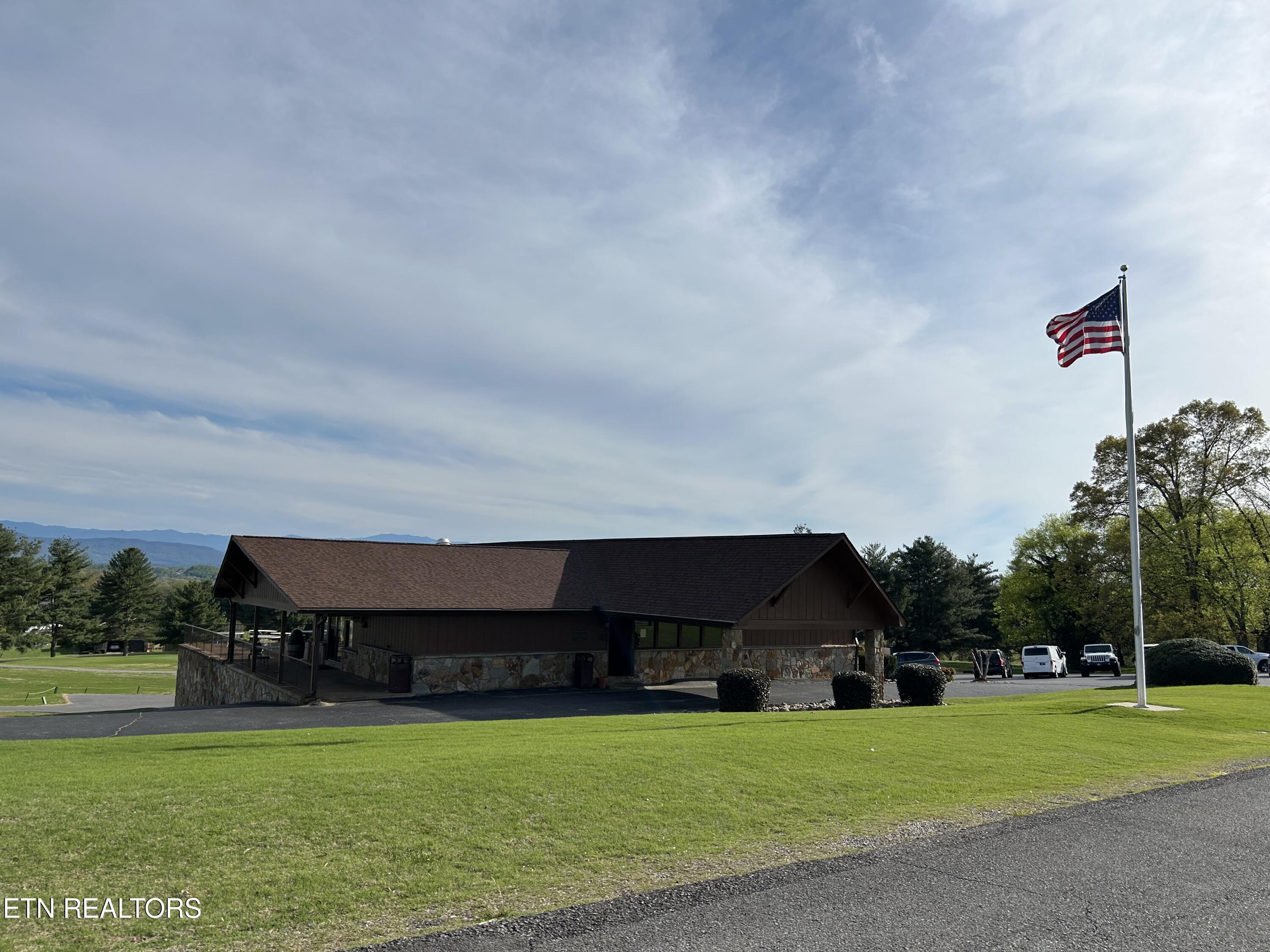 322 Battlefield Drive Dandridge TN 37725