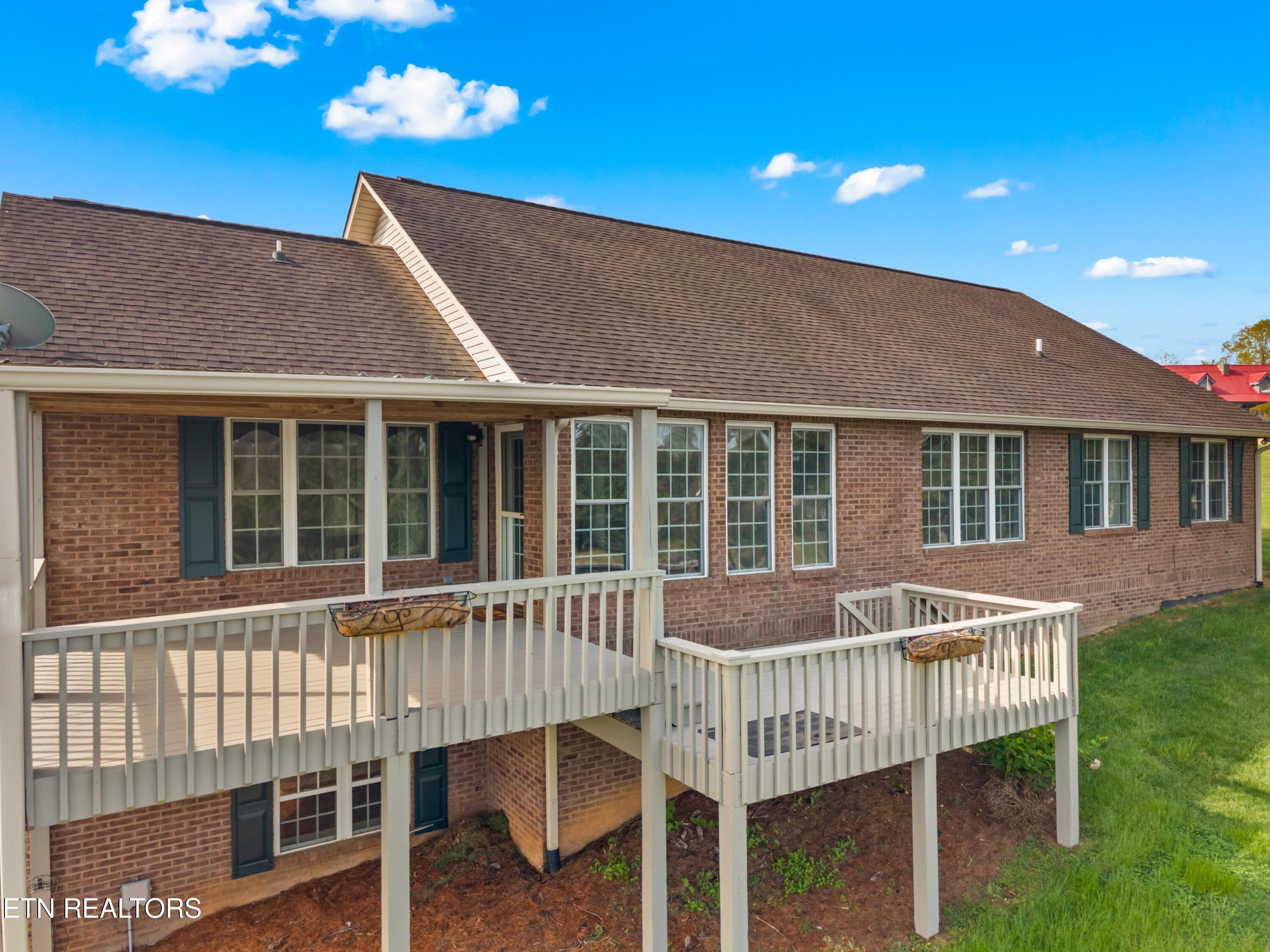 322 Battlefield Drive Dandridge TN 37725
