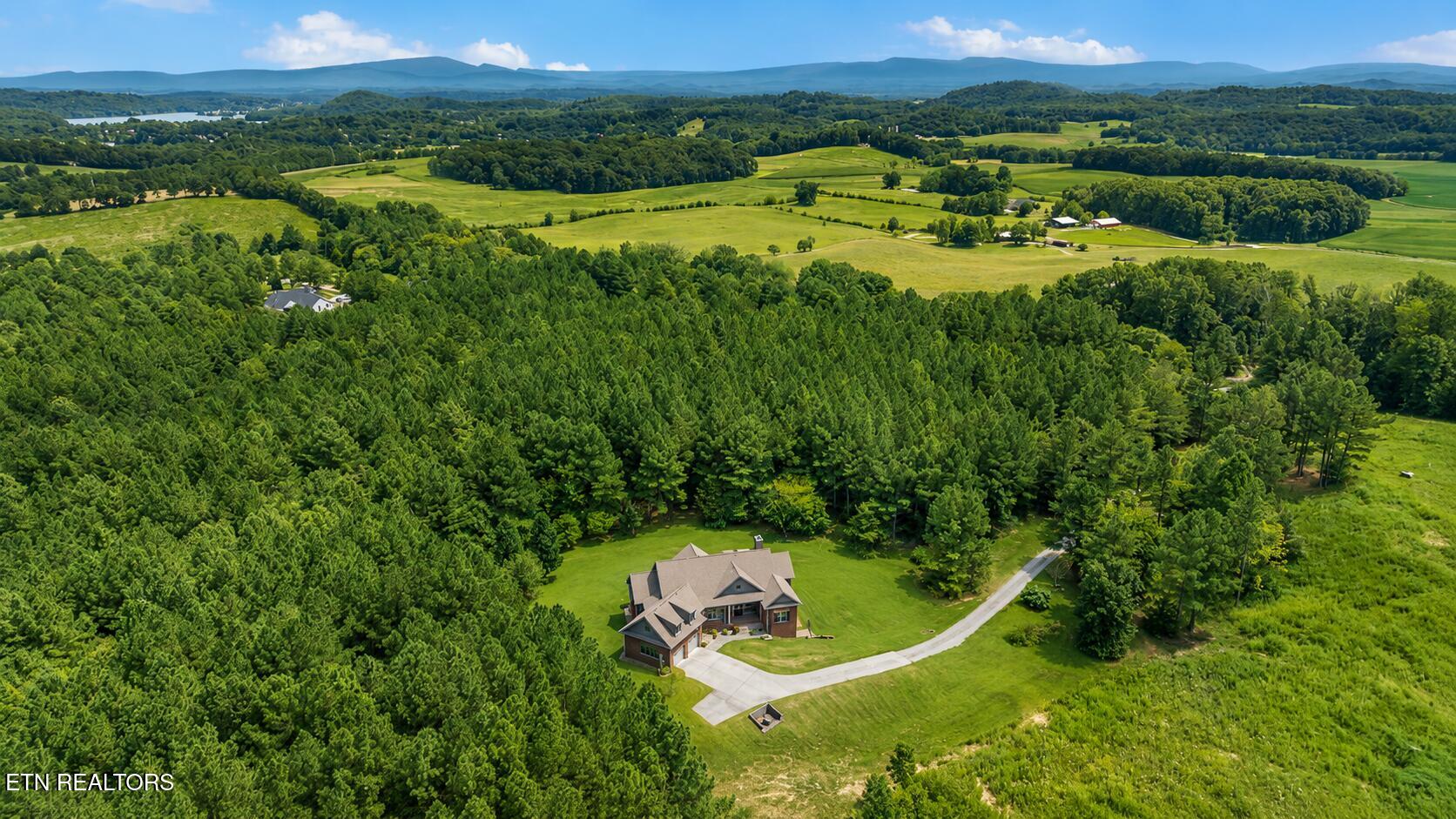 1410 Ward Road Loudon TN 37774